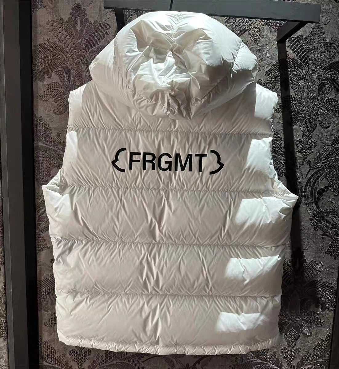 Practical Moncler Down Jackets 146123