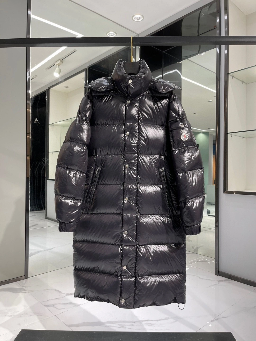 Stylish Moncler Down Jackets 146142