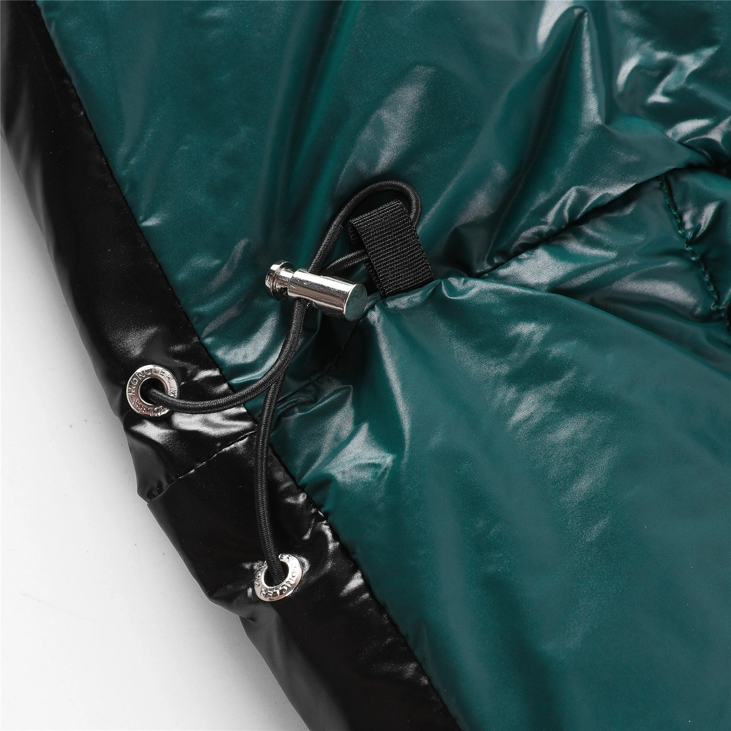 Stylish Moncler Down Jackets 146142