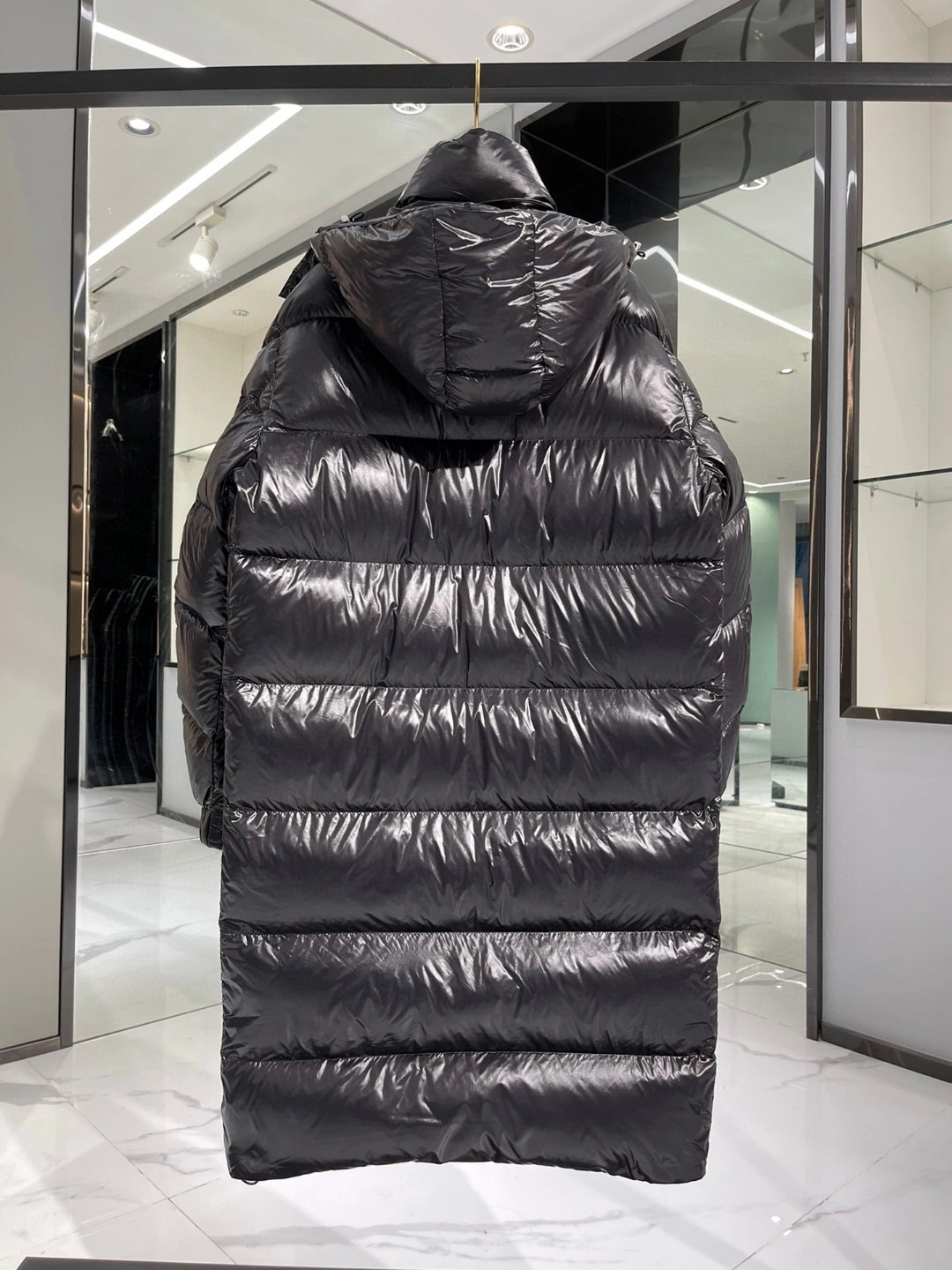 Stylish Moncler Down Jackets 146142