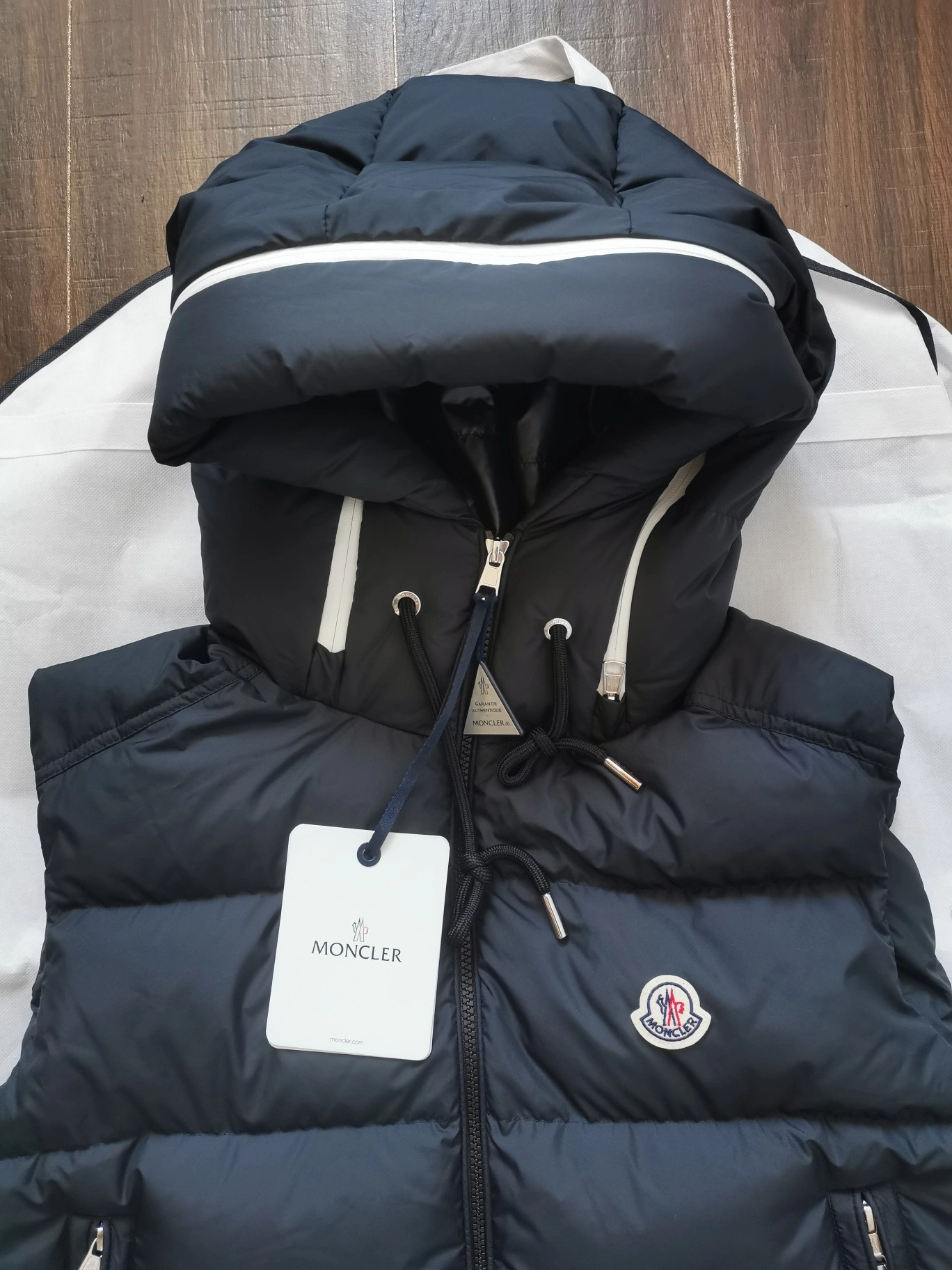 NewStyle Moncler Down Jackets 146116