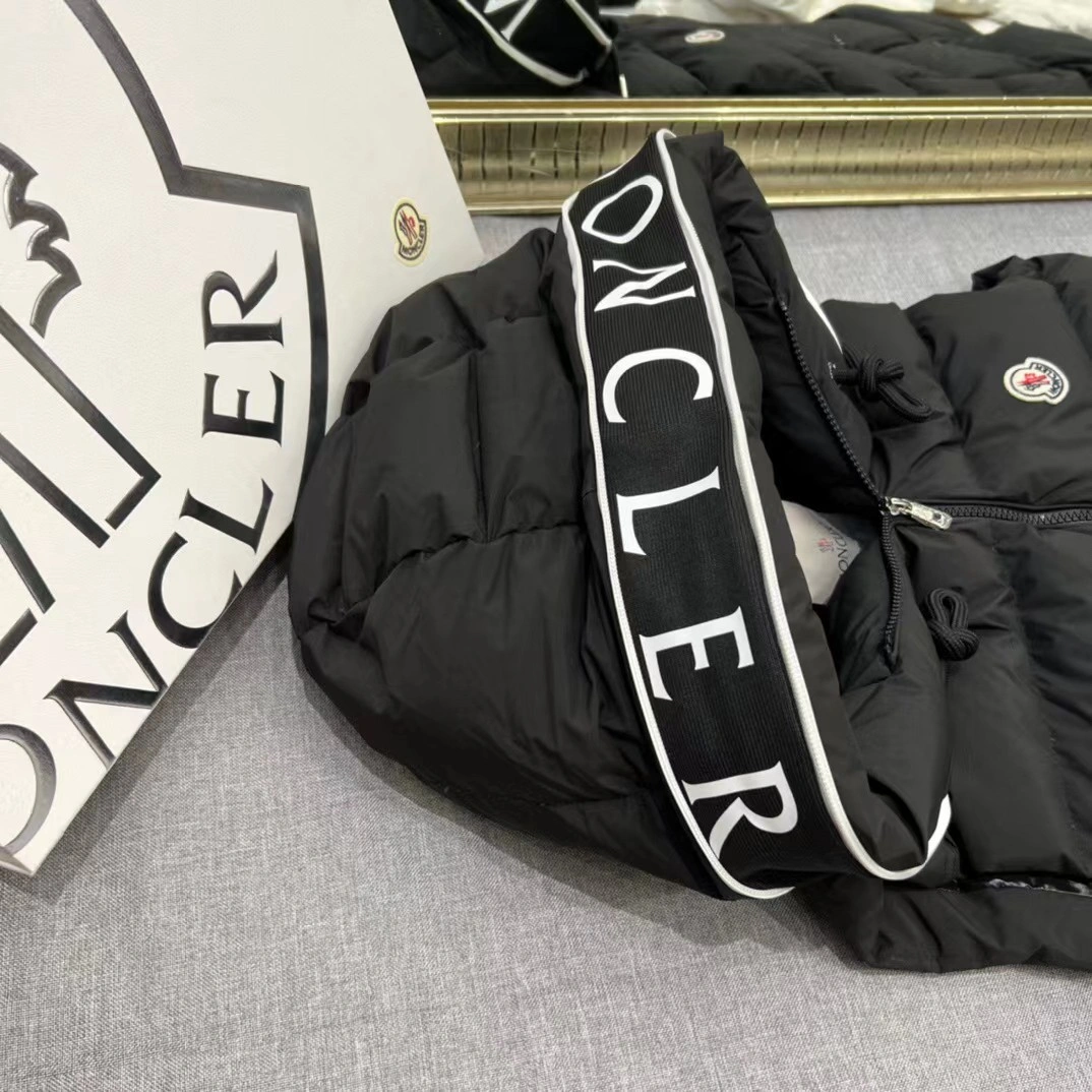 Moncler Down Jackets ZeroBulk 146132