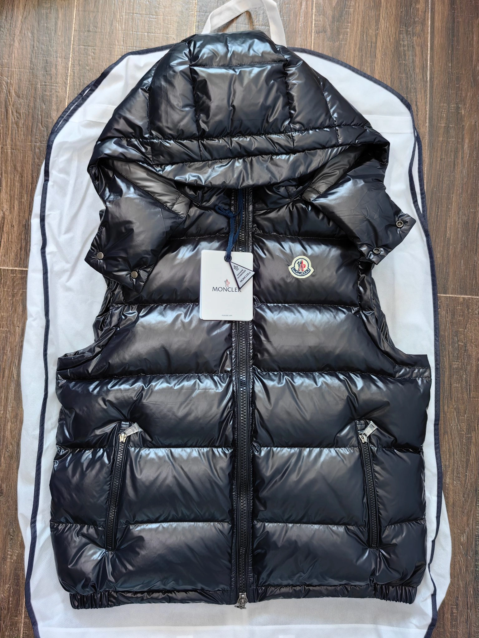 Moncler Down Jackets TimelessDesign 146113