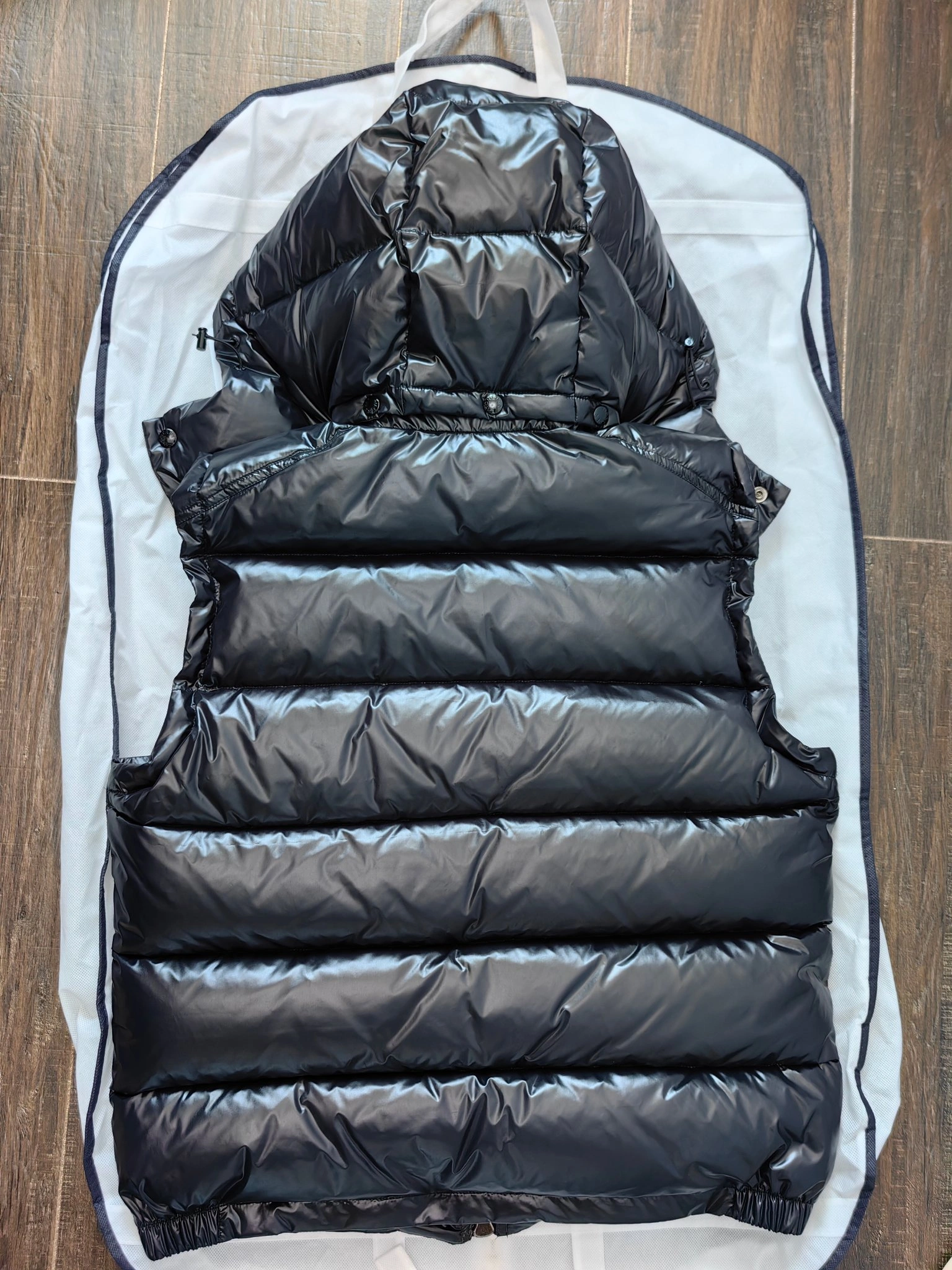 Moncler Down Jackets TimelessDesign 146113