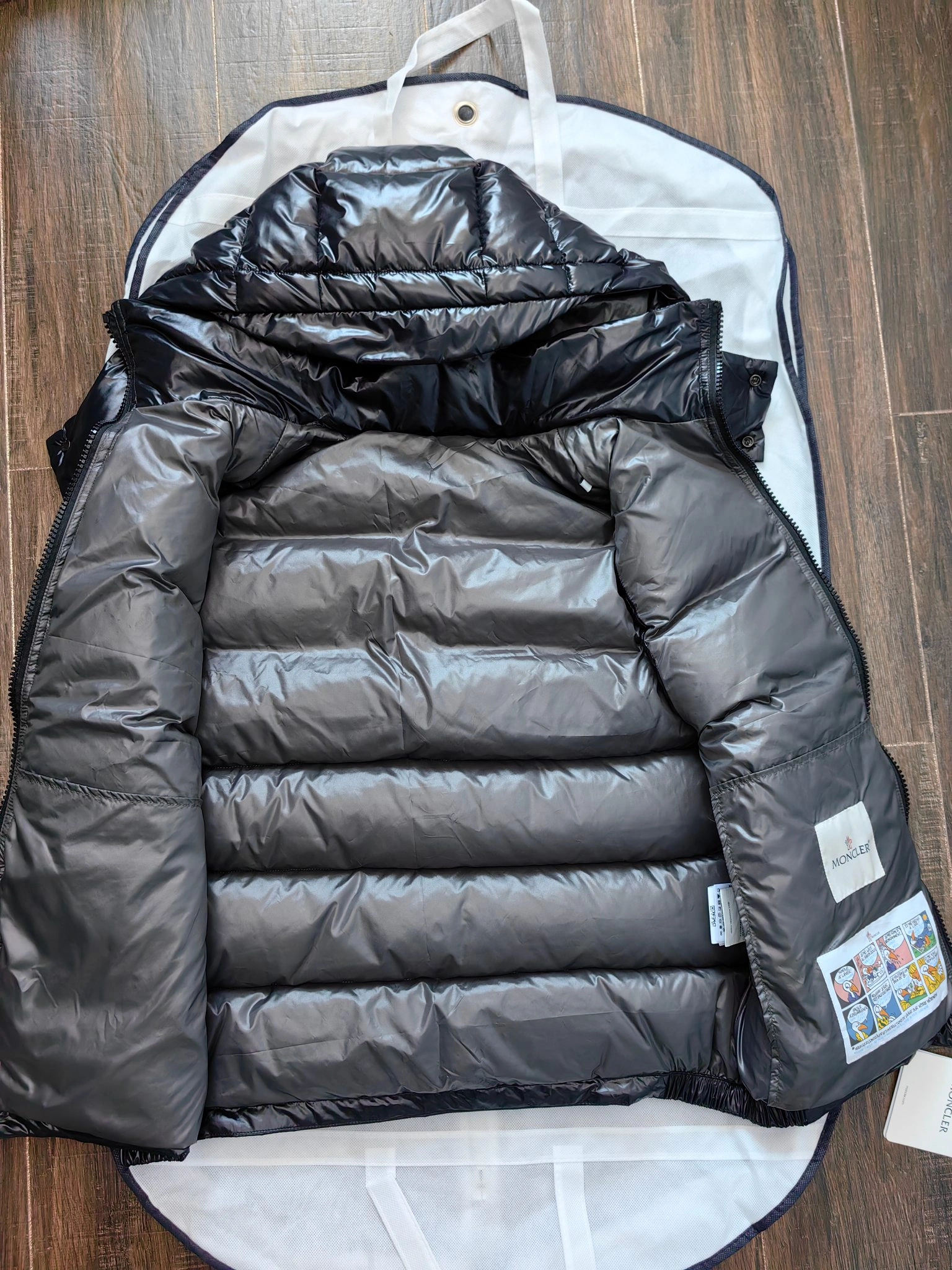 Moncler Down Jackets TimelessDesign 146113
