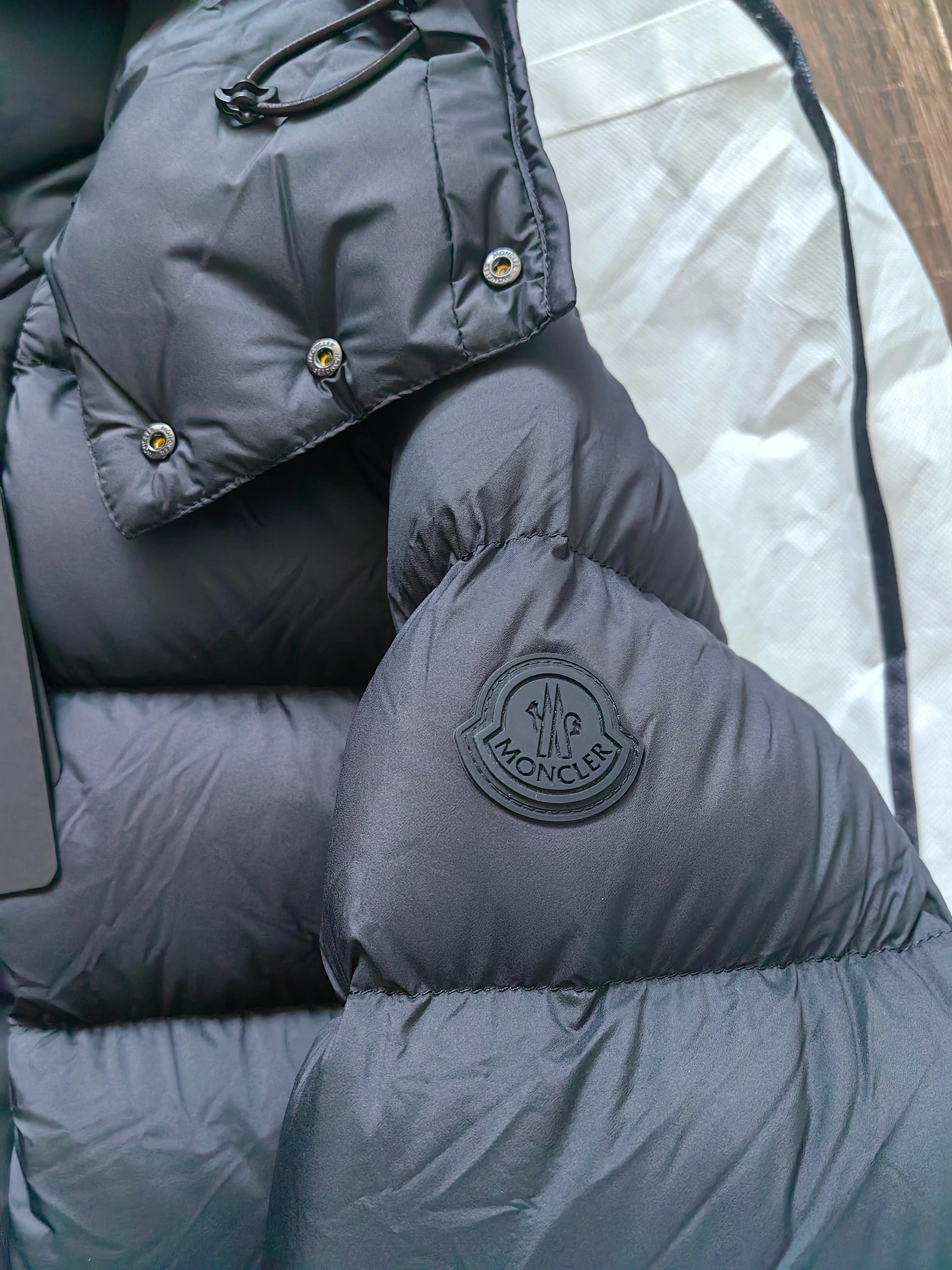 RelaxedFit Moncler Down Jackets 146112