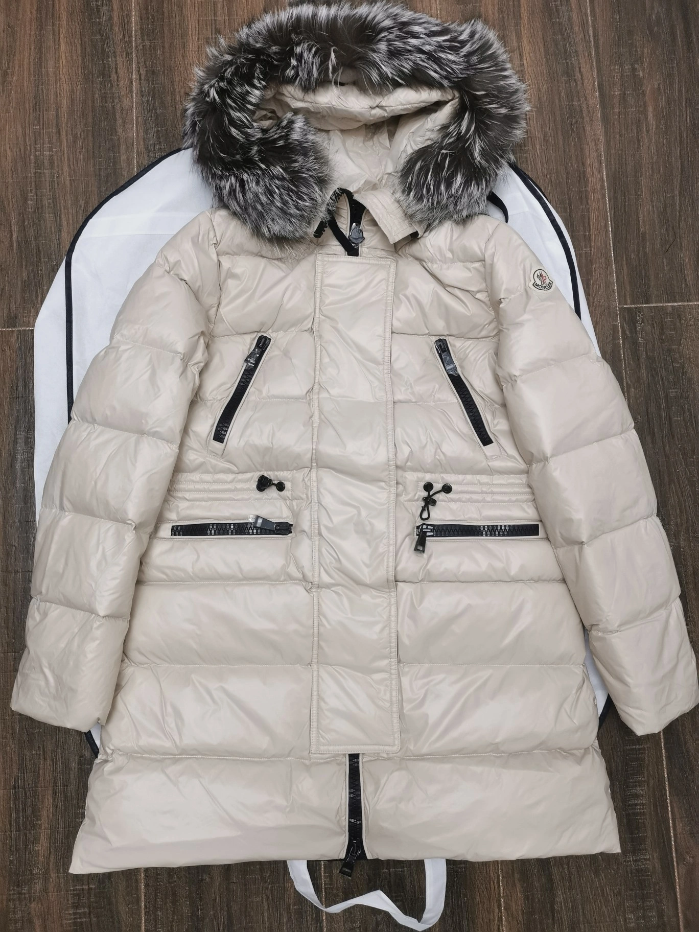 Moncler Down Jackets Contemporary 146110