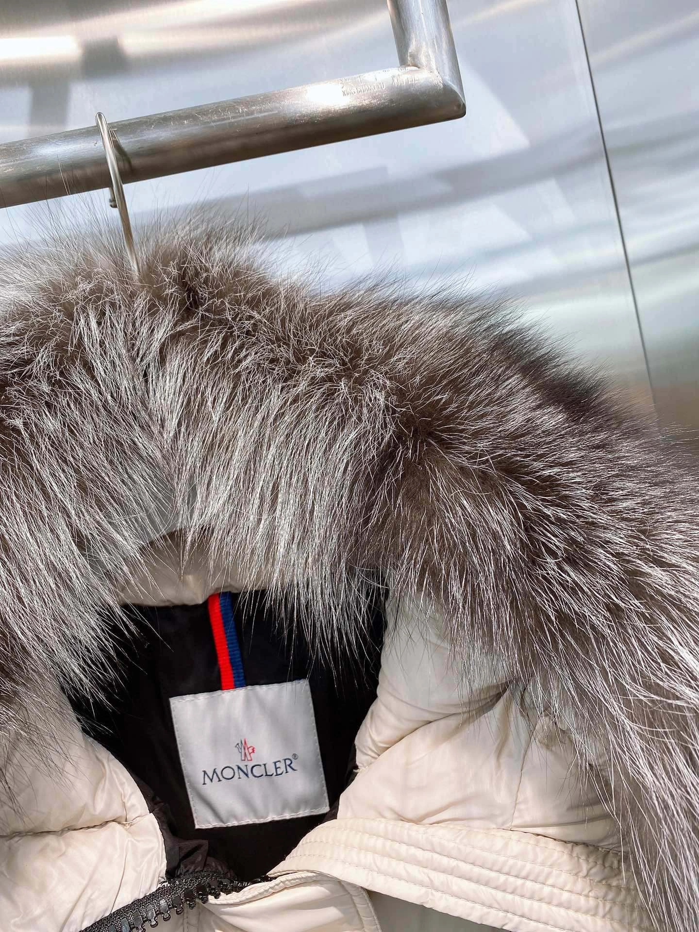 SportInspired Moncler Down Jackets 146107