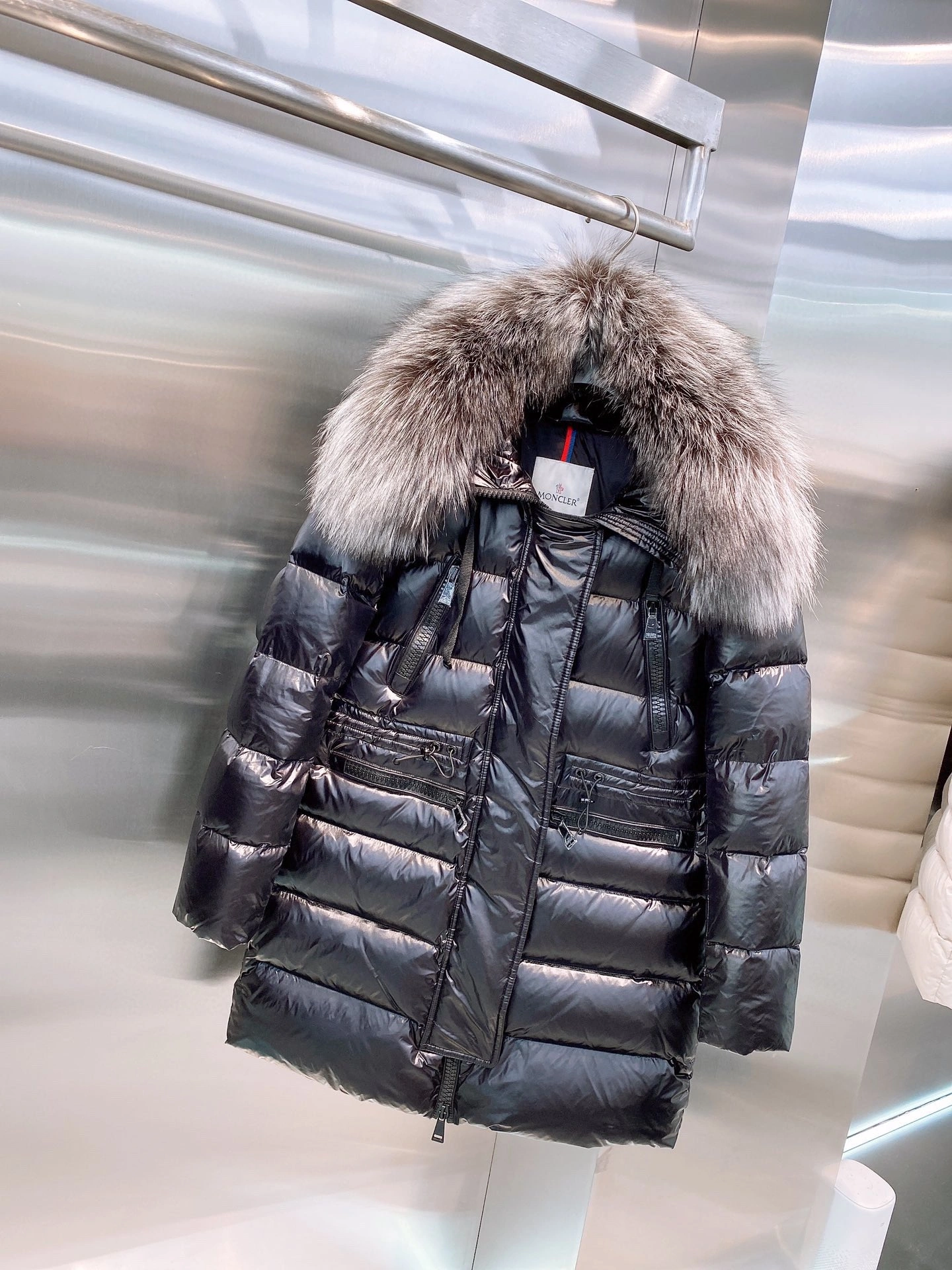 Moncler Down Jackets Fashionable 146106