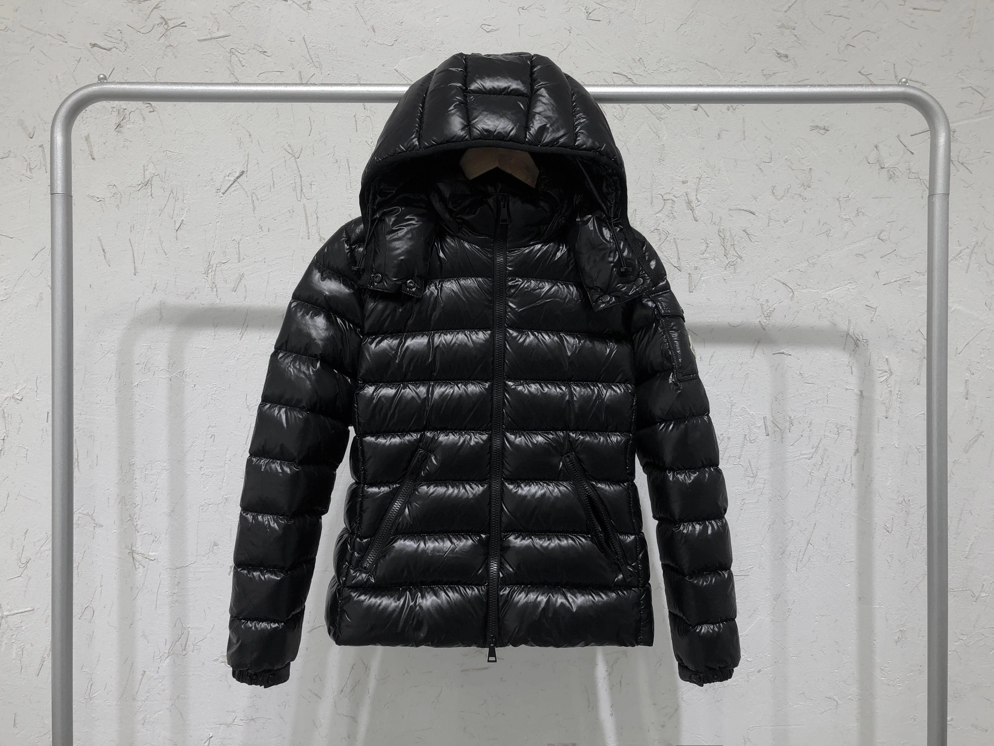 RelaxedFit Moncler Down Jackets 146105