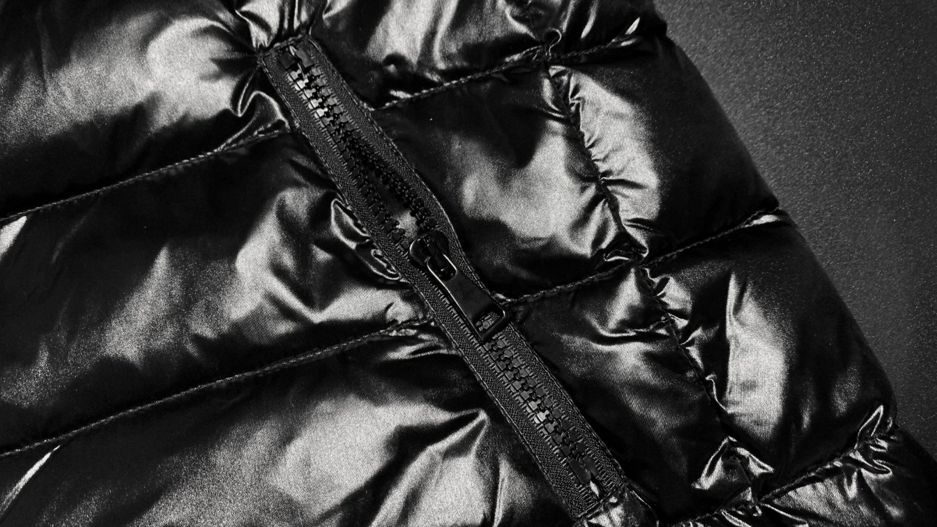 RelaxedFit Moncler Down Jackets 146105