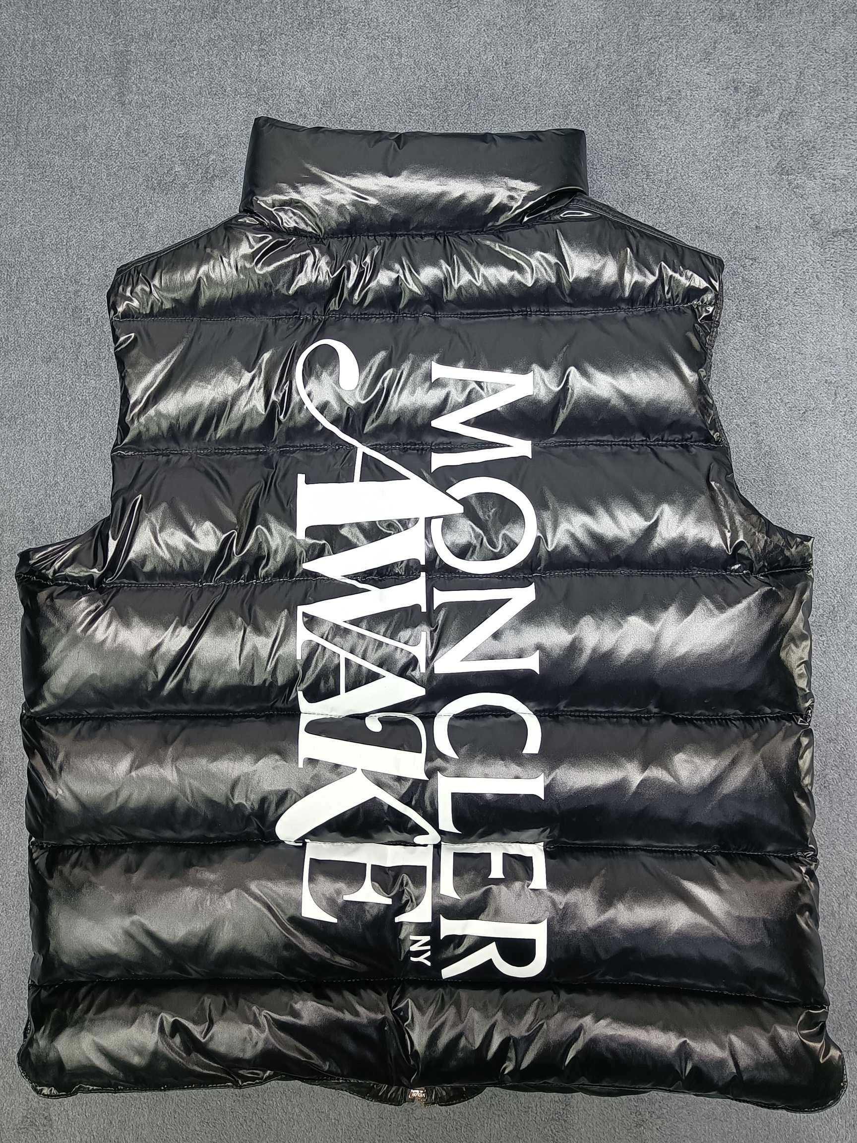 Moncler Down Jackets Supportive 146103