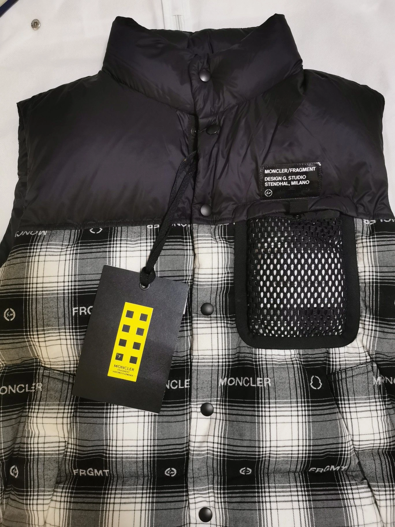 Moncler Down Jackets Seasonal 146102