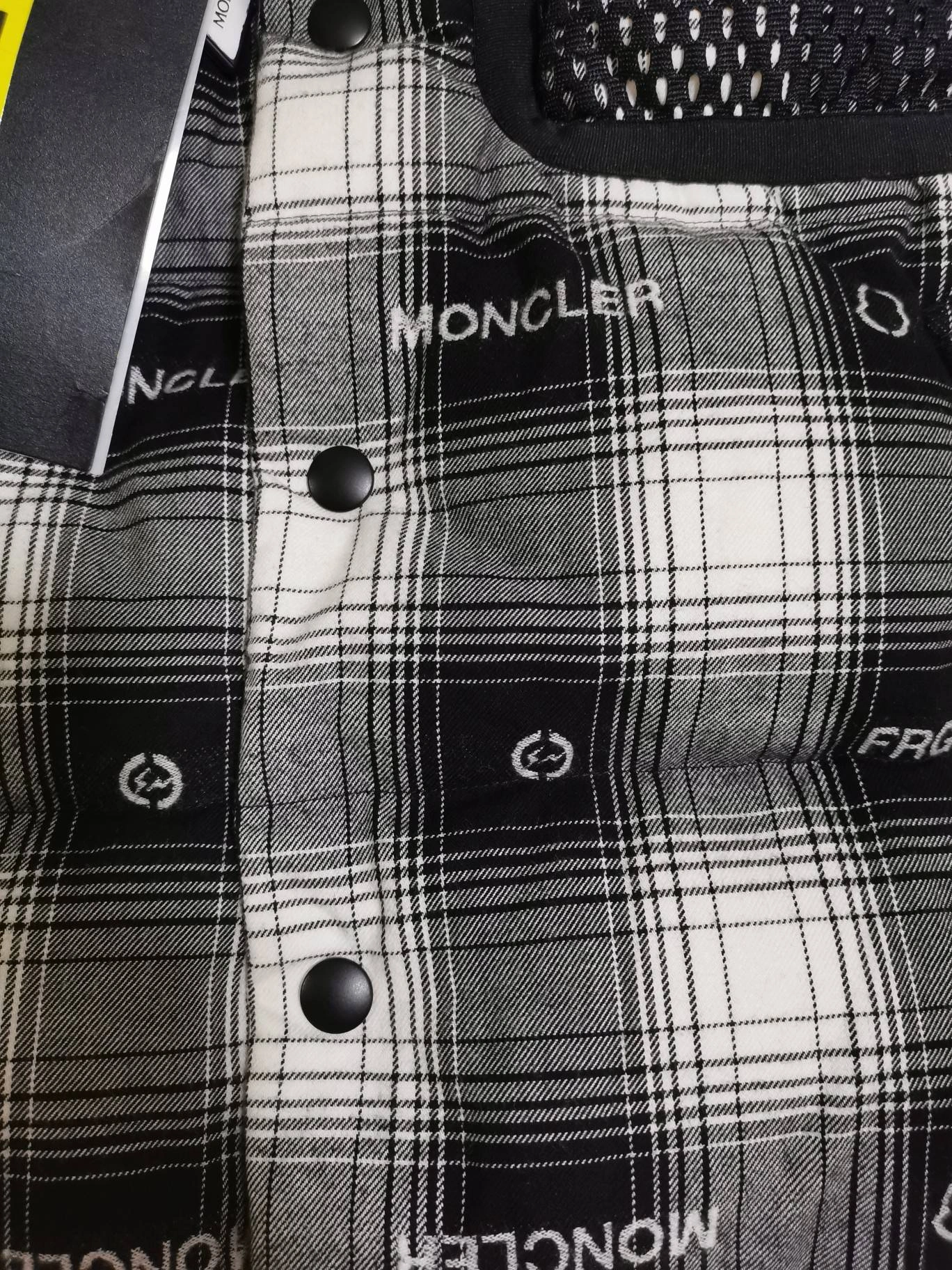 Moncler Down Jackets Seasonal 146102