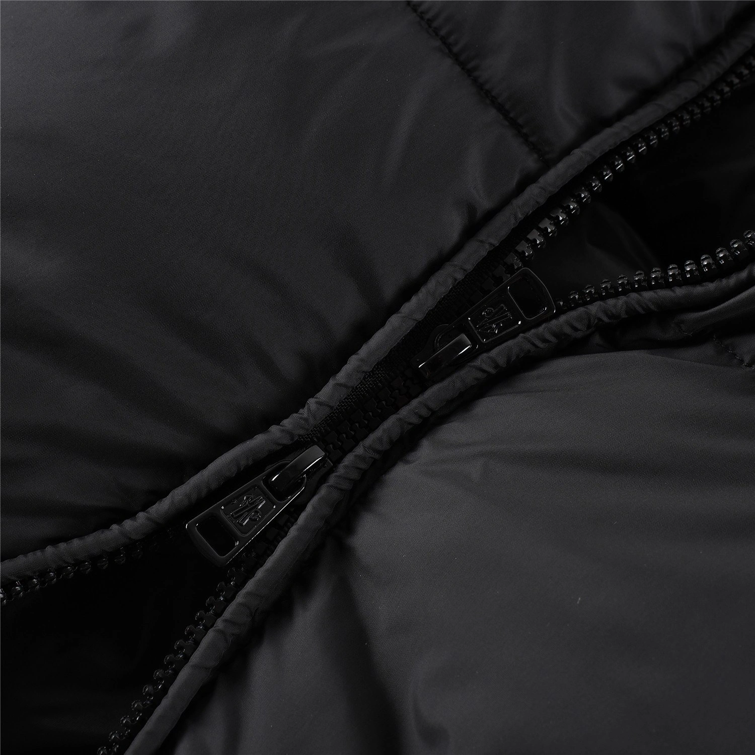 Moncler Down Jackets Thermal 146087