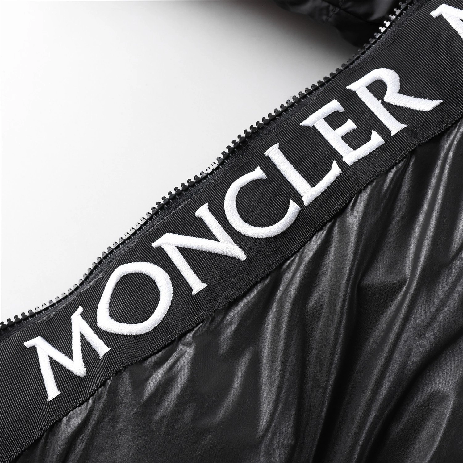 Moncler Down Jackets Thermal 146087