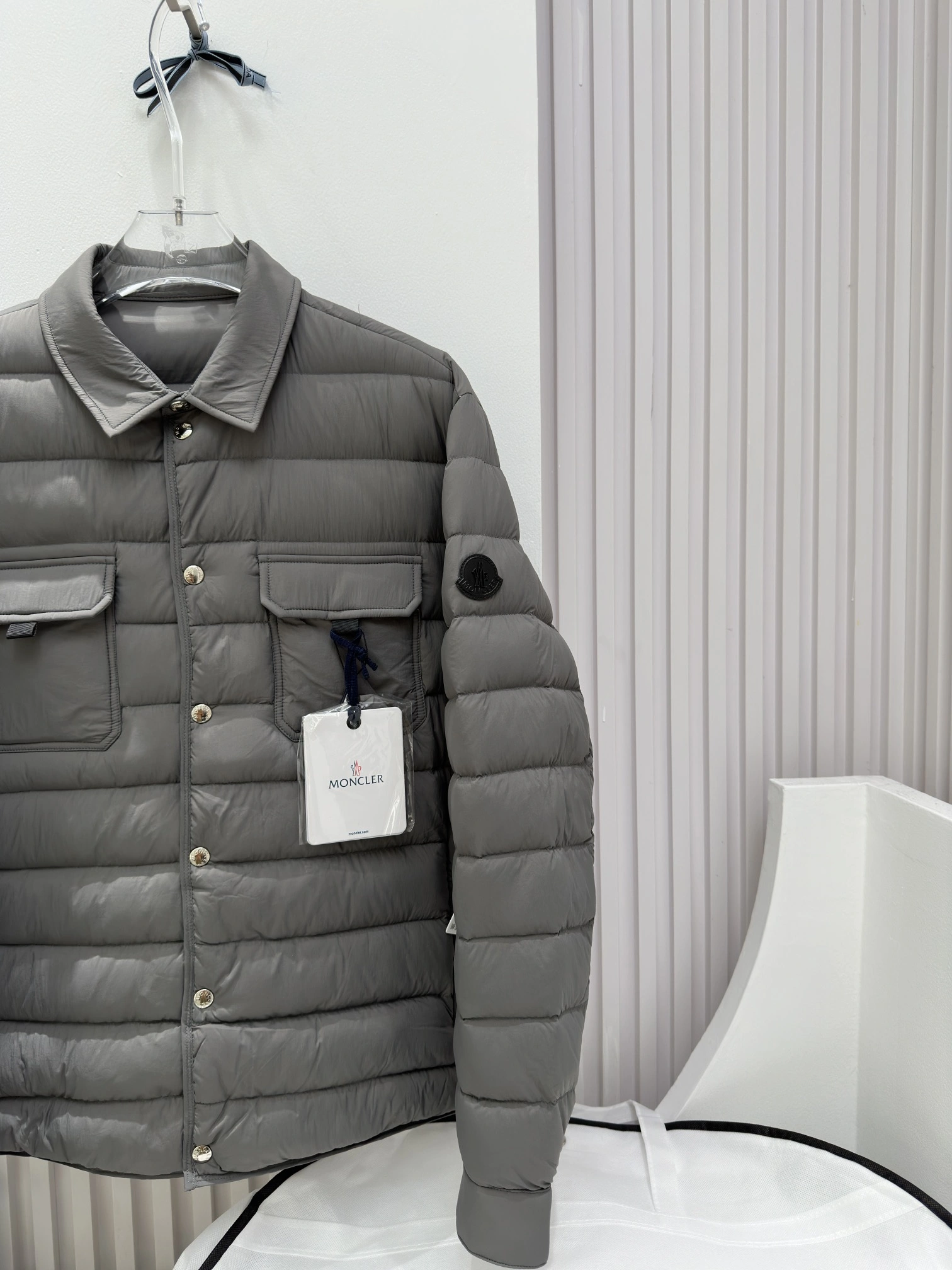 Elegant Moncler Down Jackets 146090