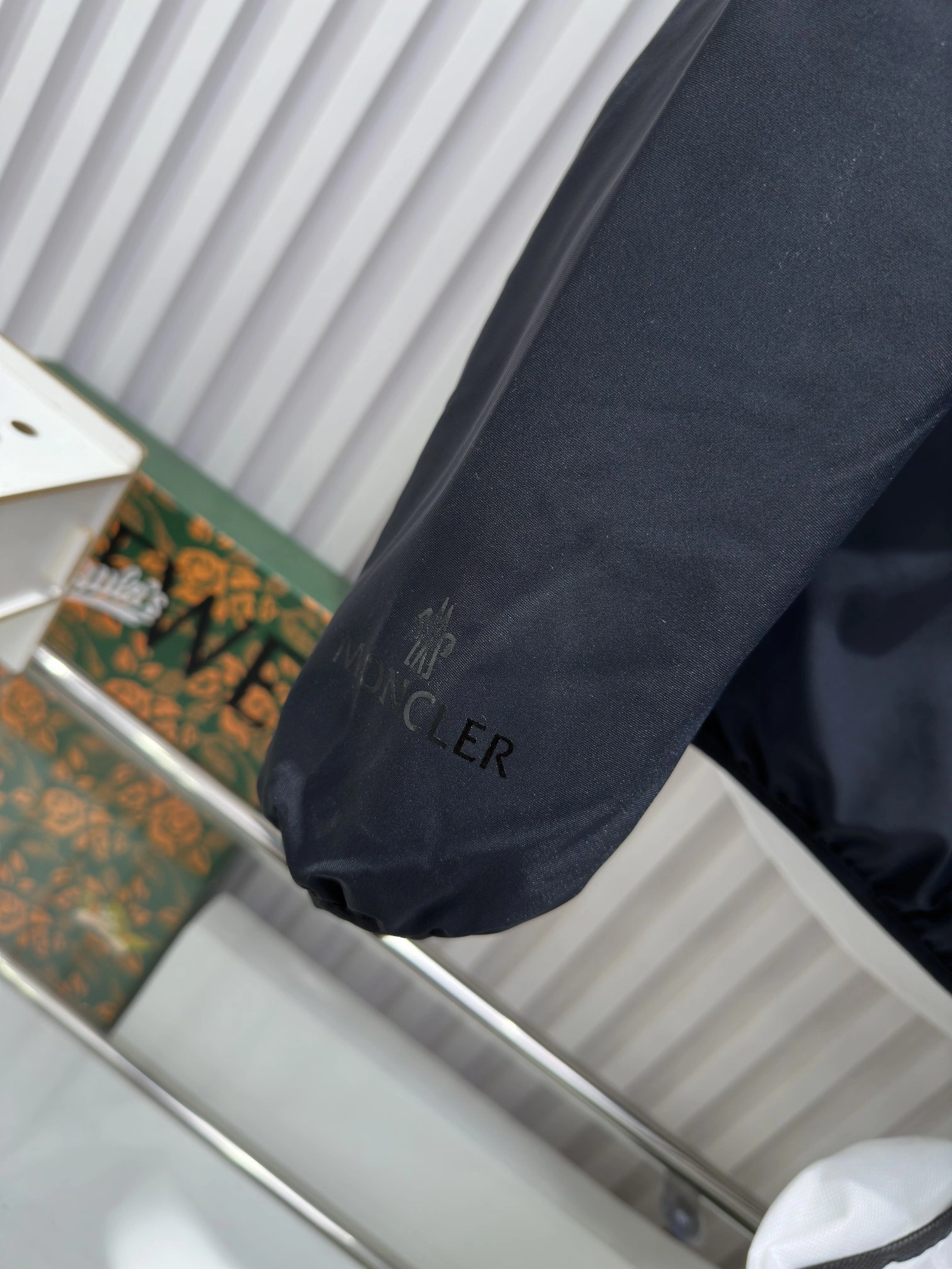 Unique Moncler Down Jackets 146094