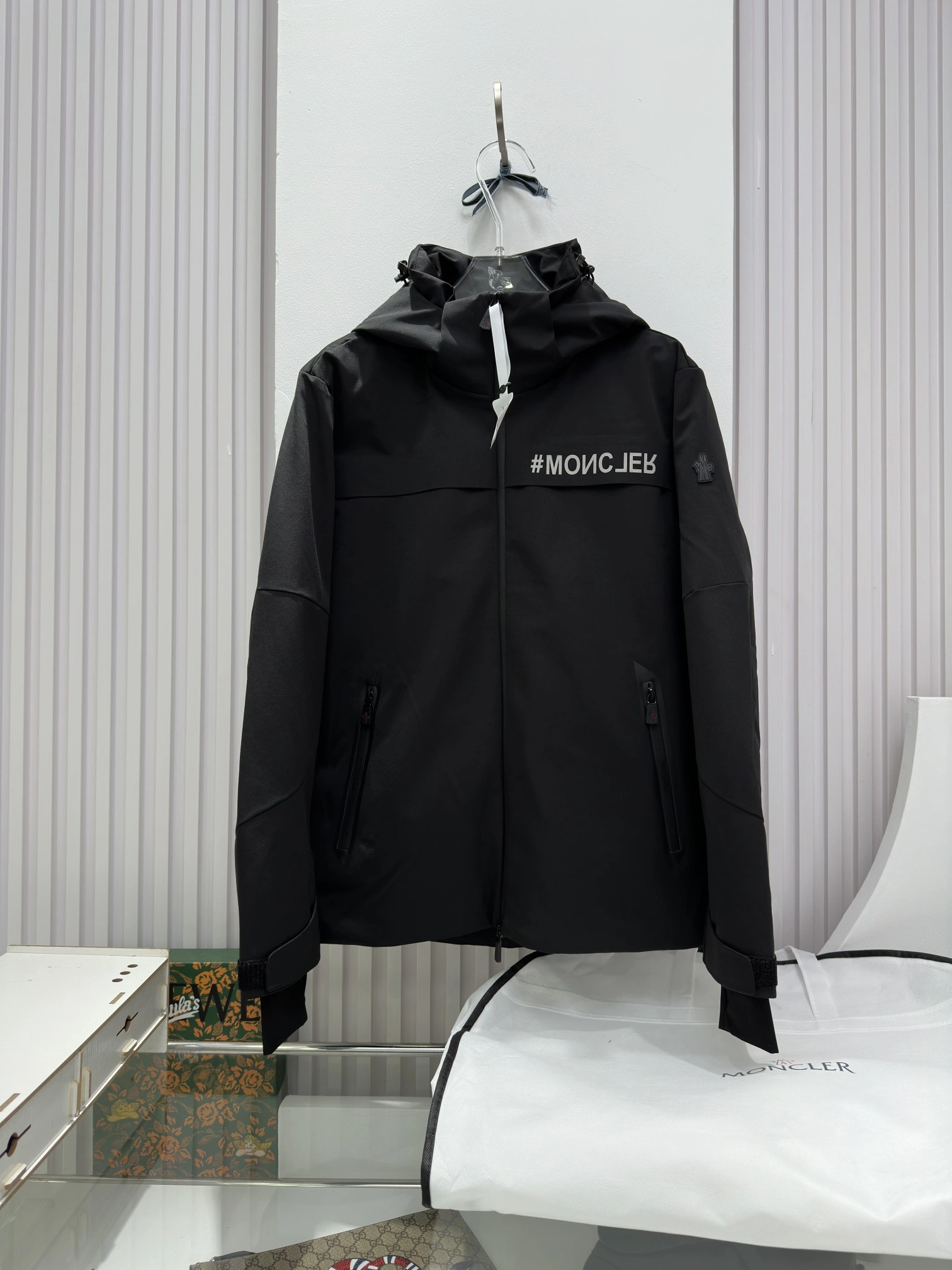 Moncler Down Jackets DailyWear 146096