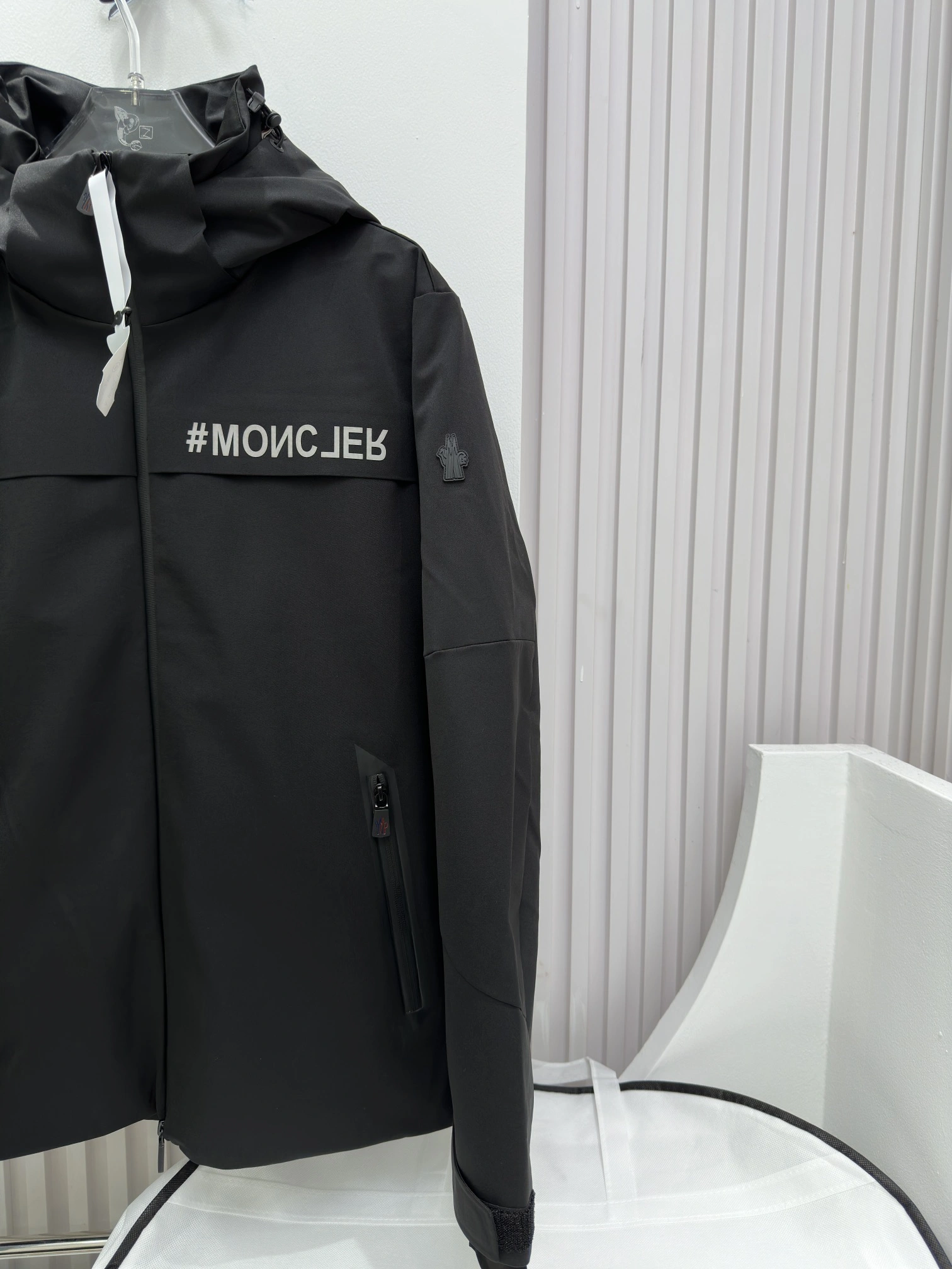 Moncler Down Jackets DailyWear 146096