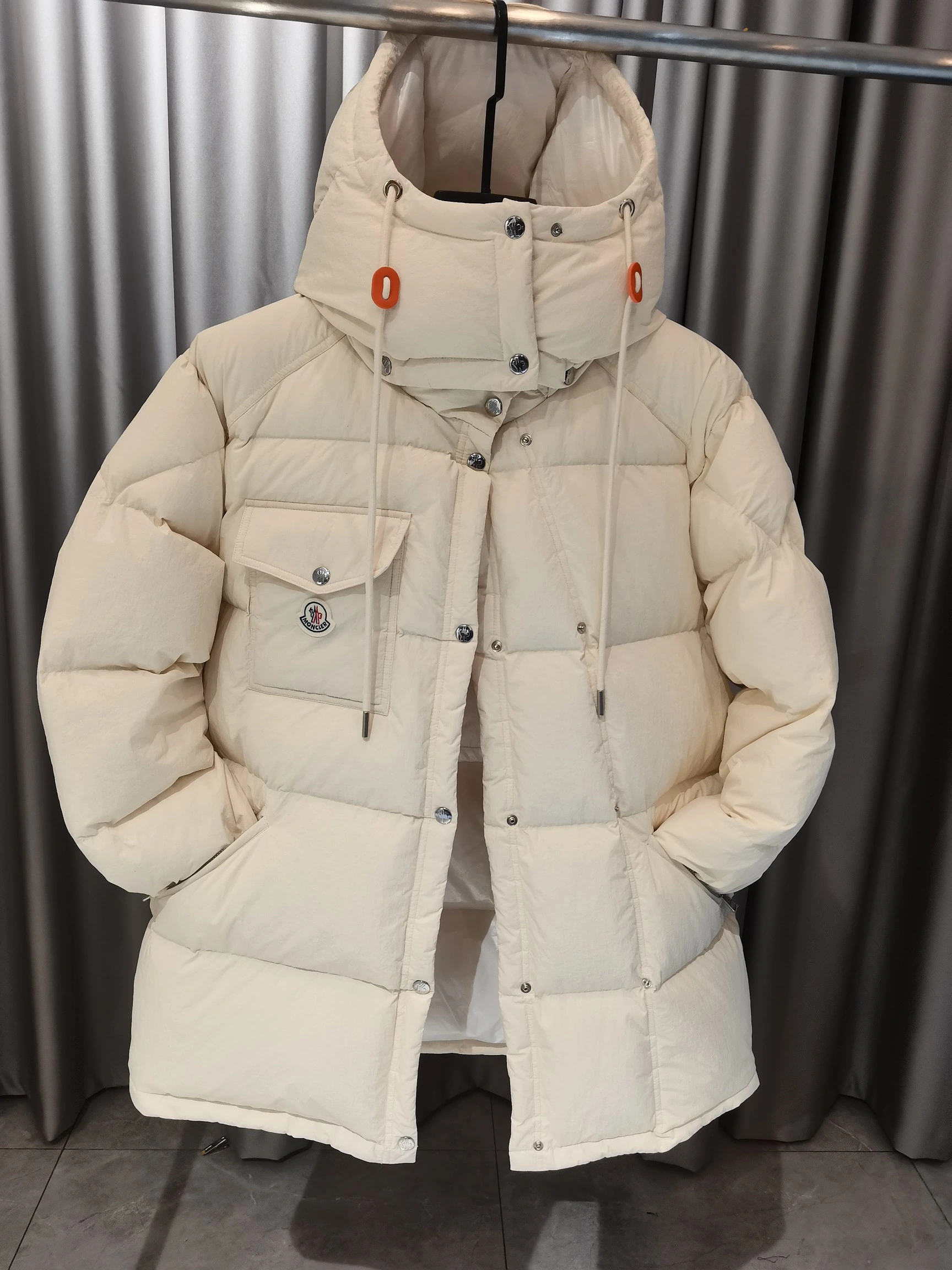 Moncler Down Jackets Unisex 146099