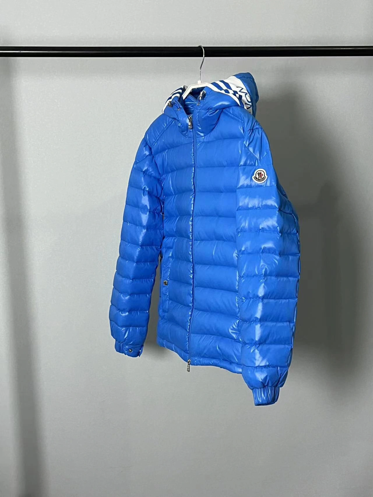 EyeCatching Moncler Down Jackets 146084