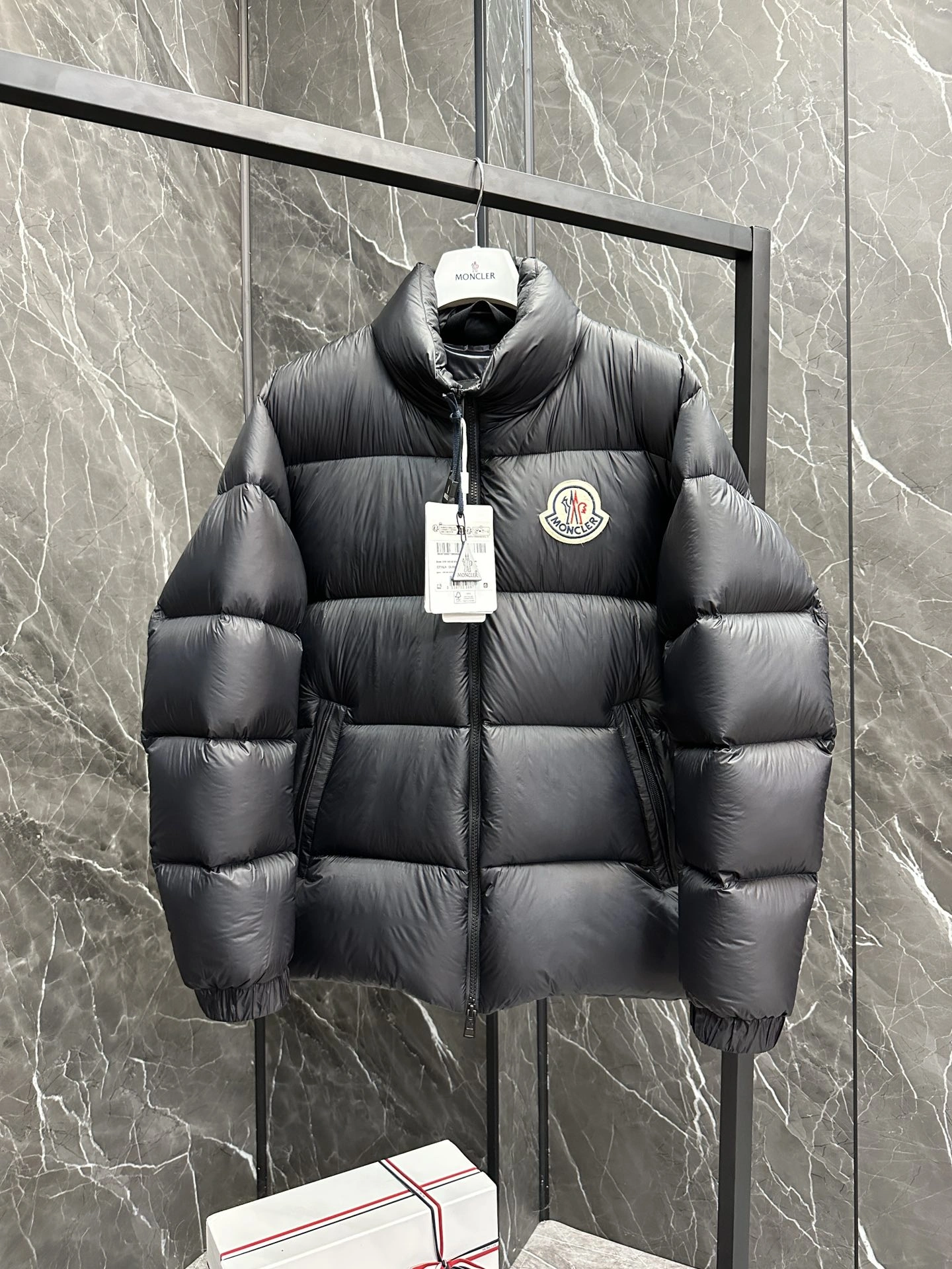 Moncler Down Jackets Premium 146098