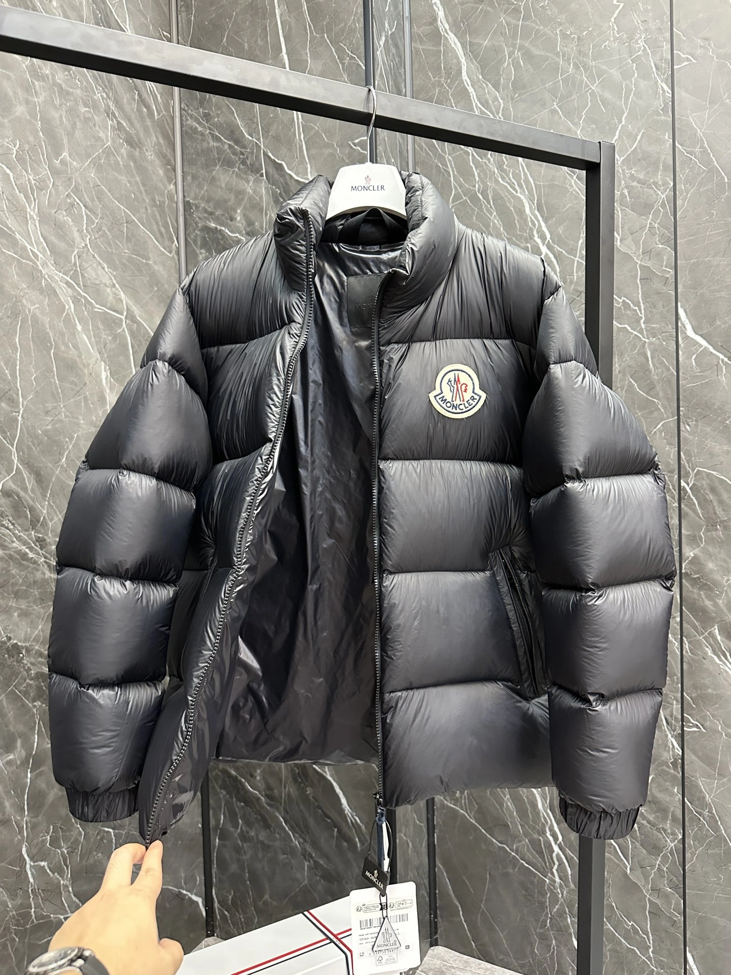 Moncler Down Jackets Premium 146098