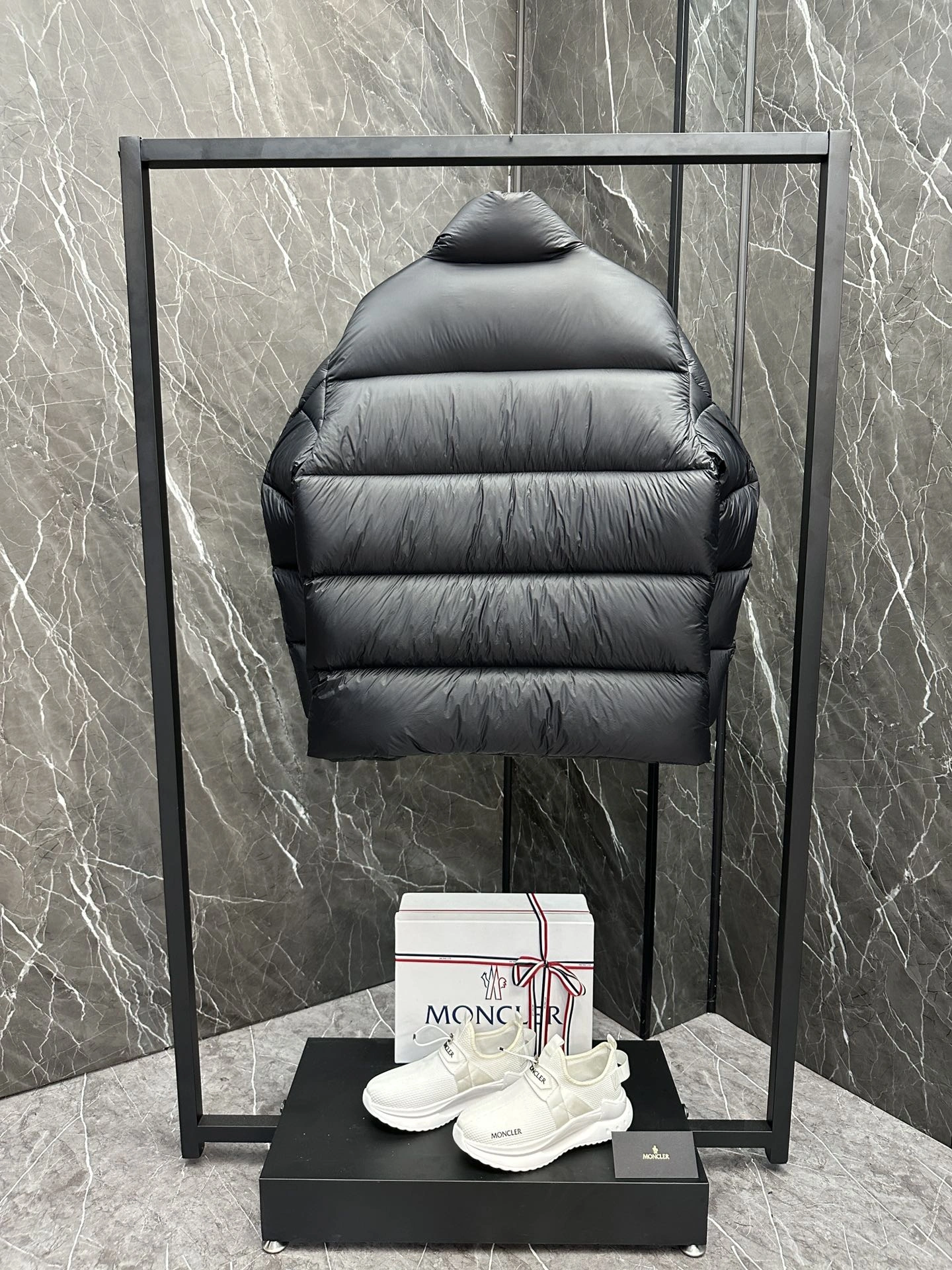 Moncler Down Jackets Premium 146098