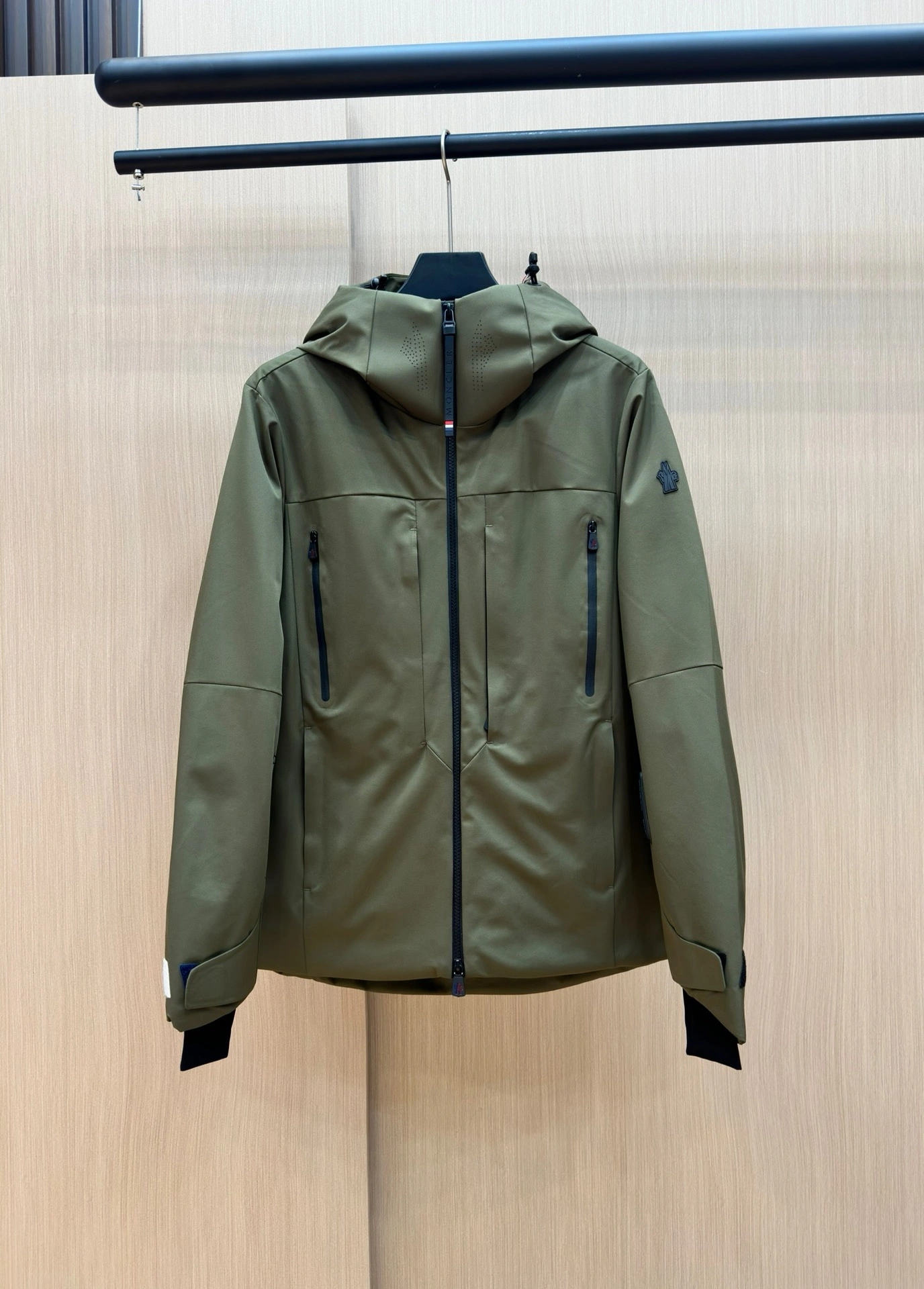 Moncler Down Jackets DailyWear 146086