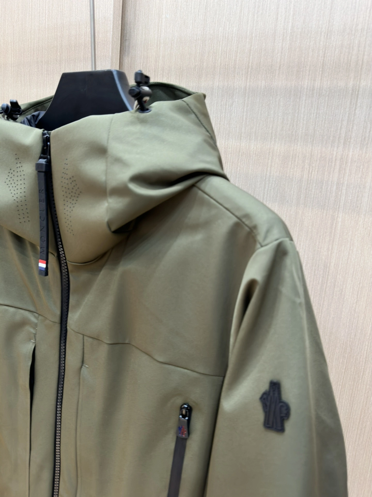 Moncler Down Jackets DailyWear 146086