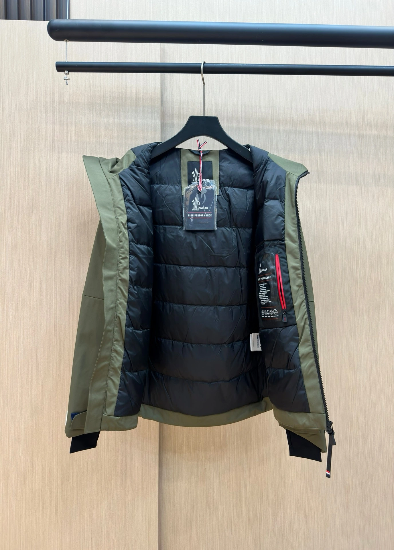 Moncler Down Jackets DailyWear 146086