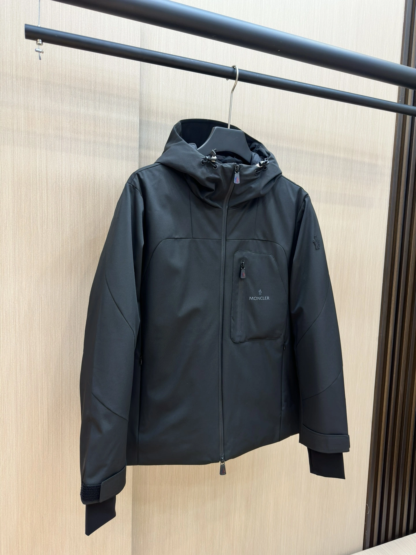 Neat Moncler Down Jackets 146078