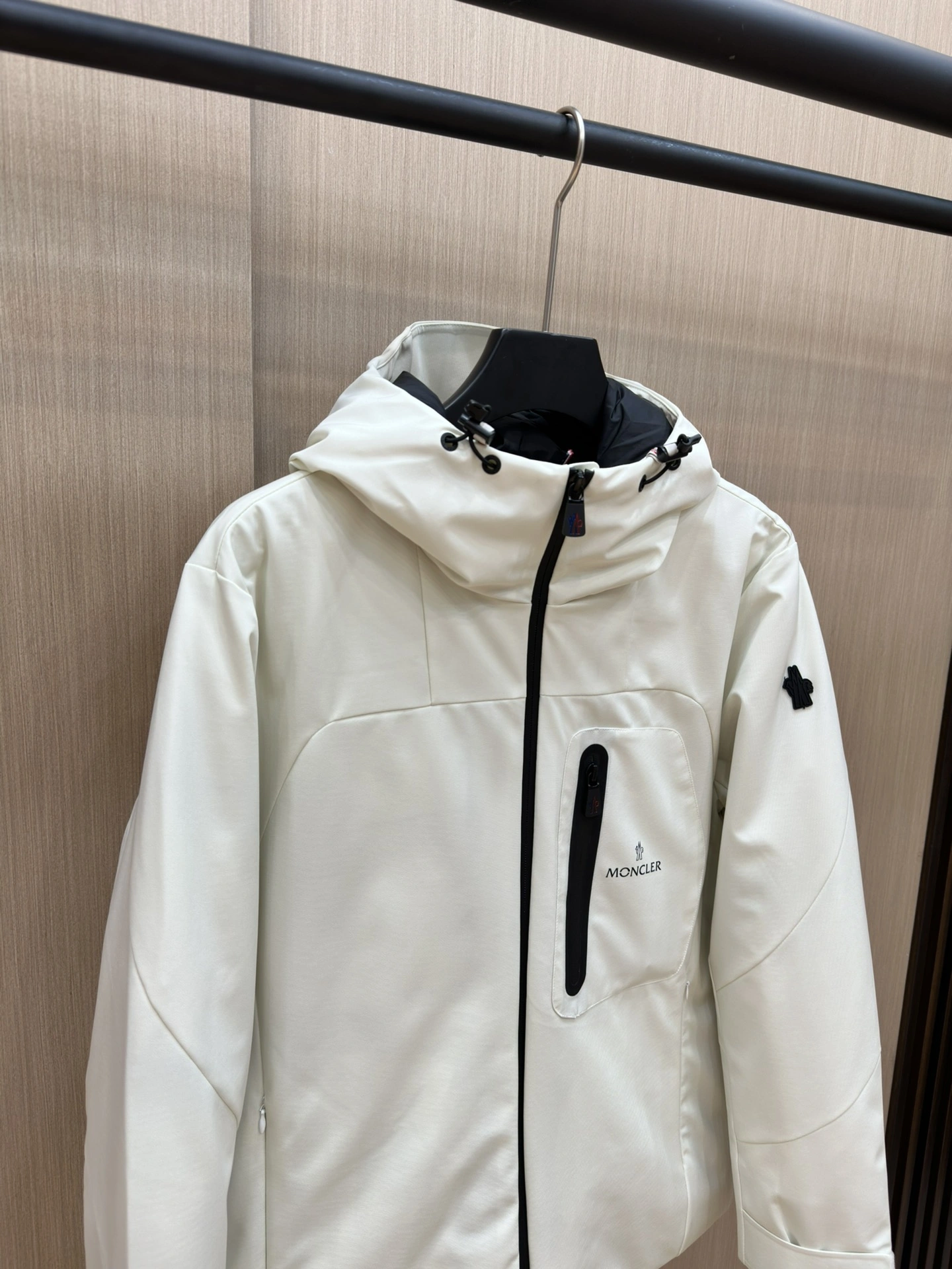 Moncler Down Jackets Refined 146072