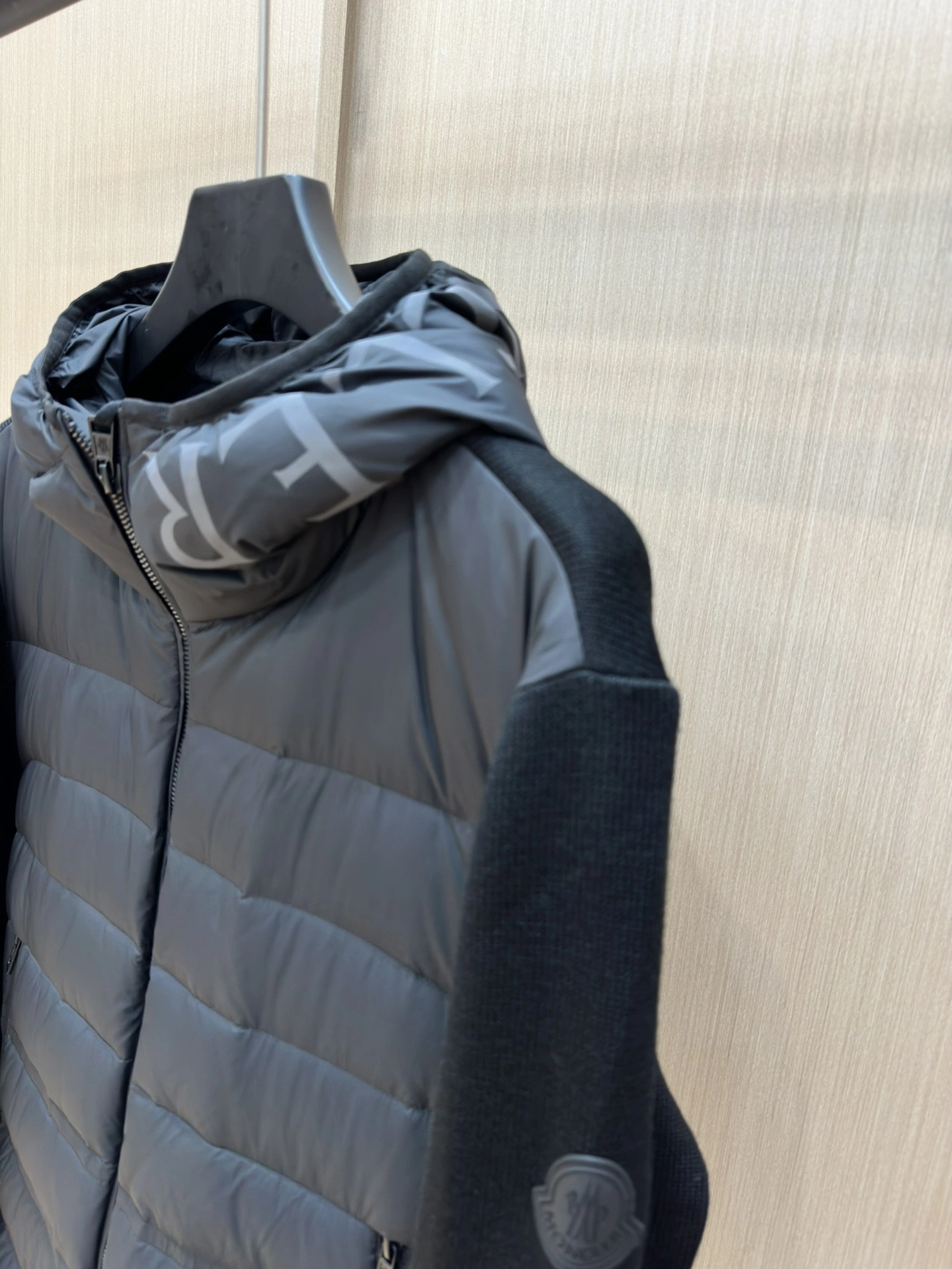Unique Moncler Down Jackets 146079