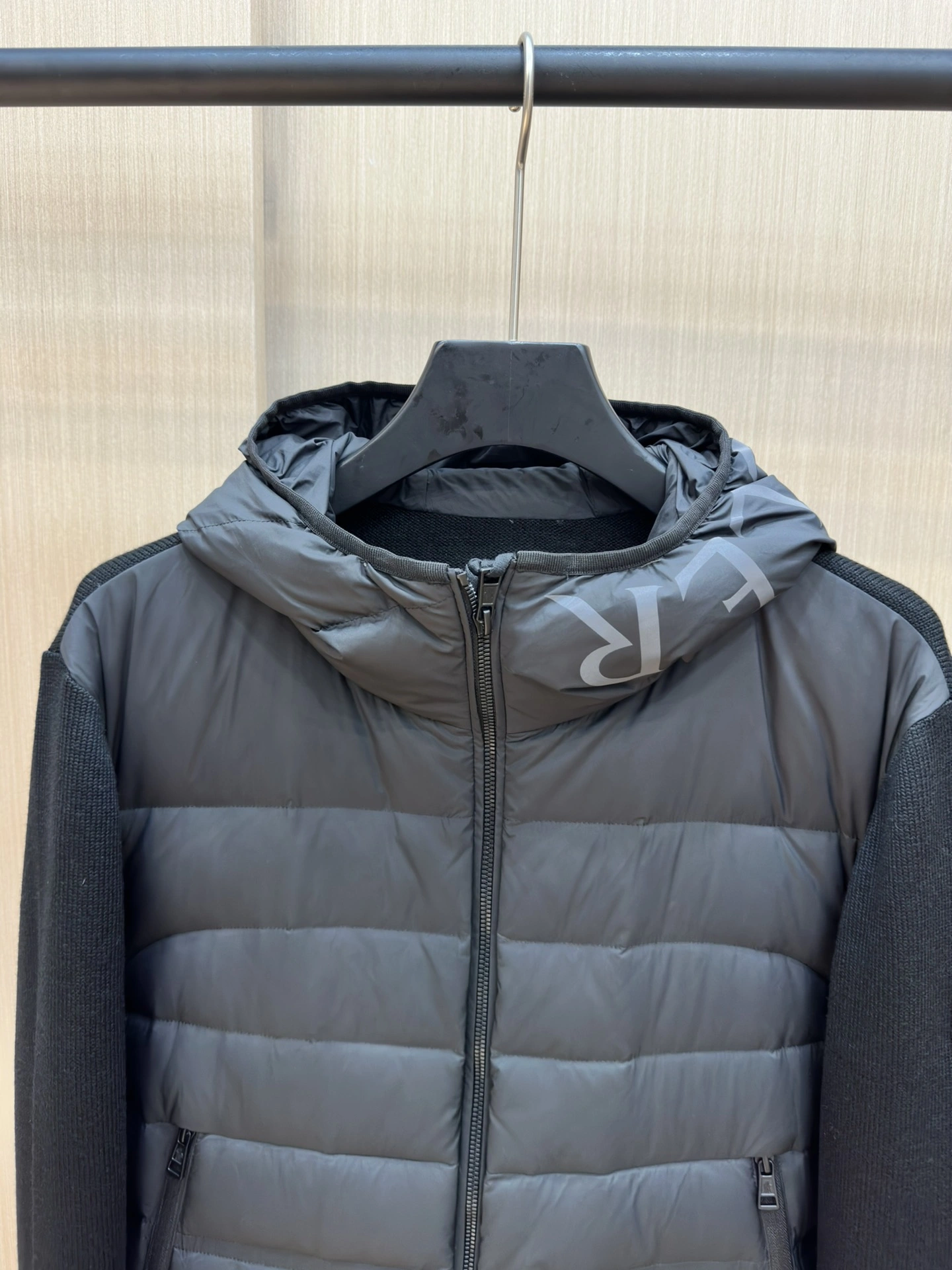 Unique Moncler Down Jackets 146079