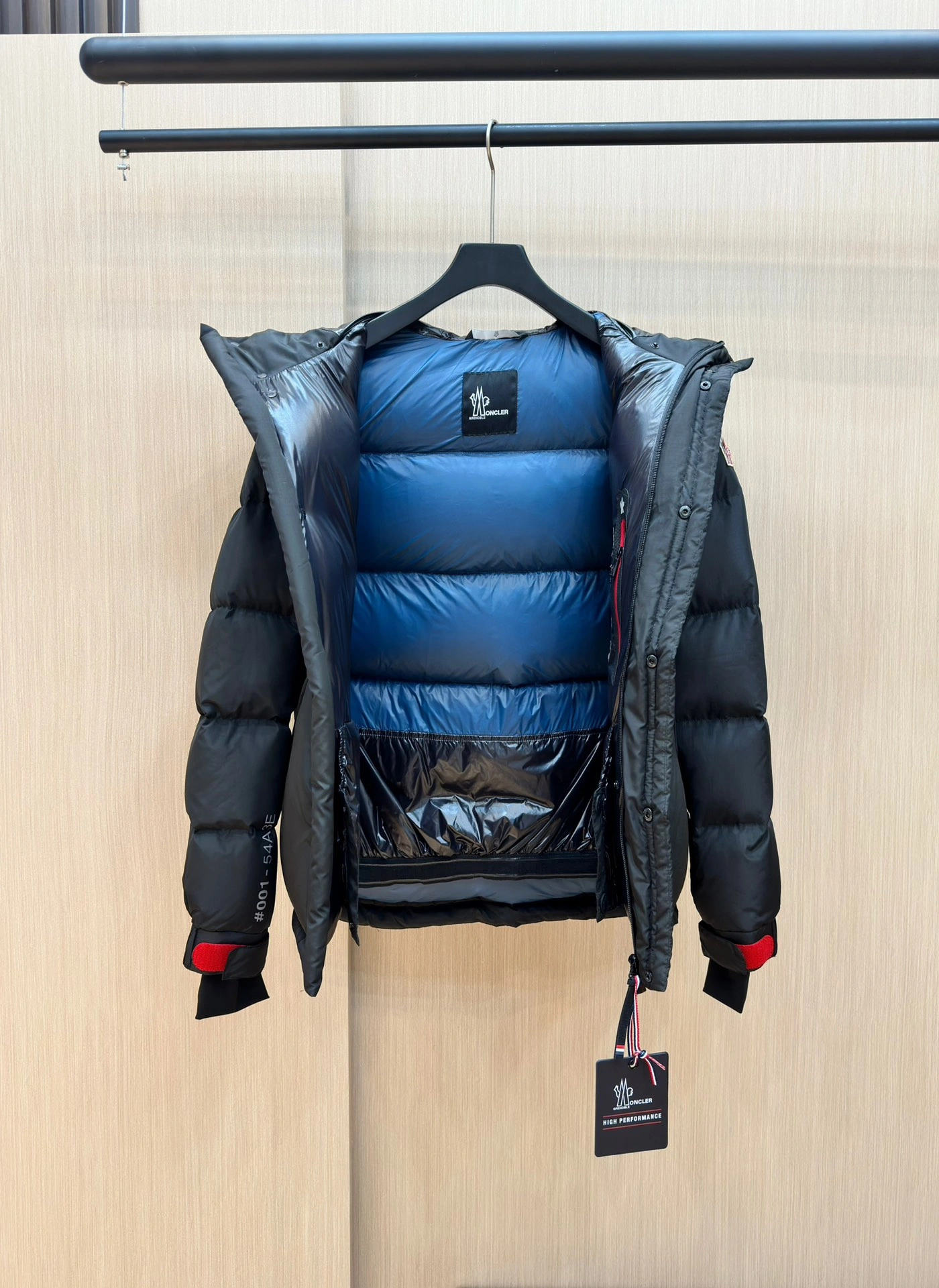 EasyCare Moncler Down Jackets 146074