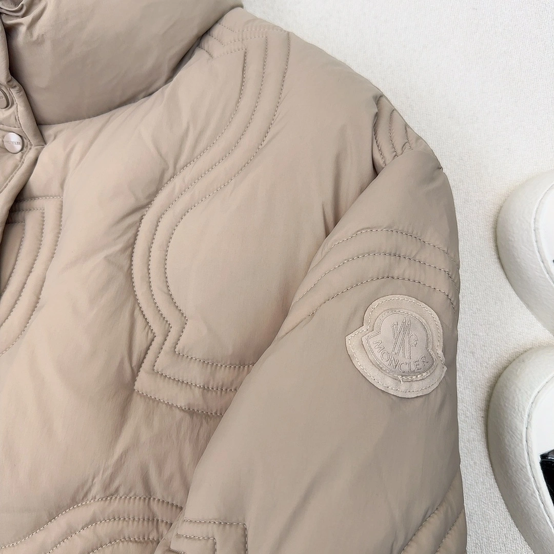 ZipUp Moncler Down Jackets 146071