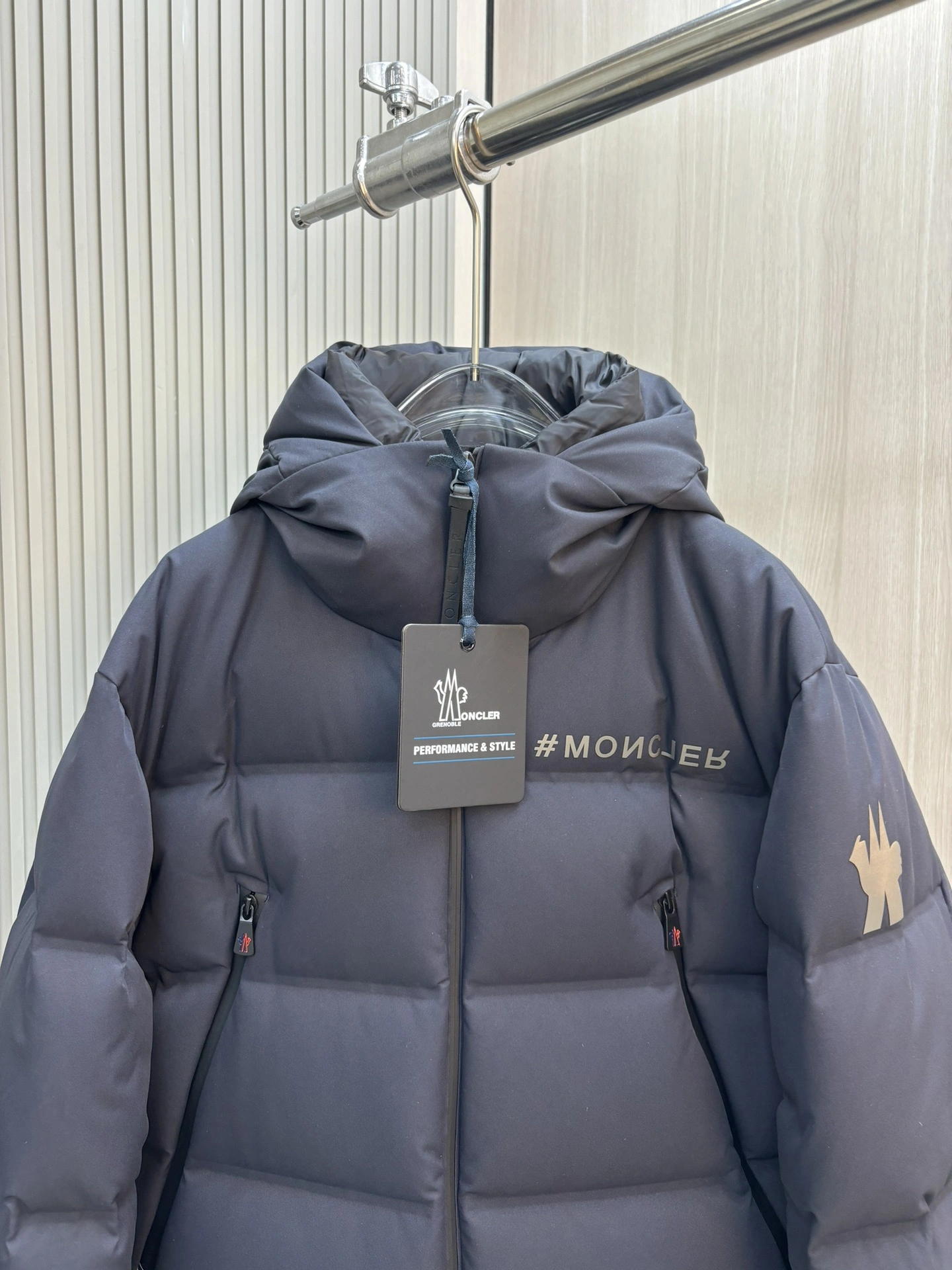 Trendsetting Moncler Down Jackets 146066