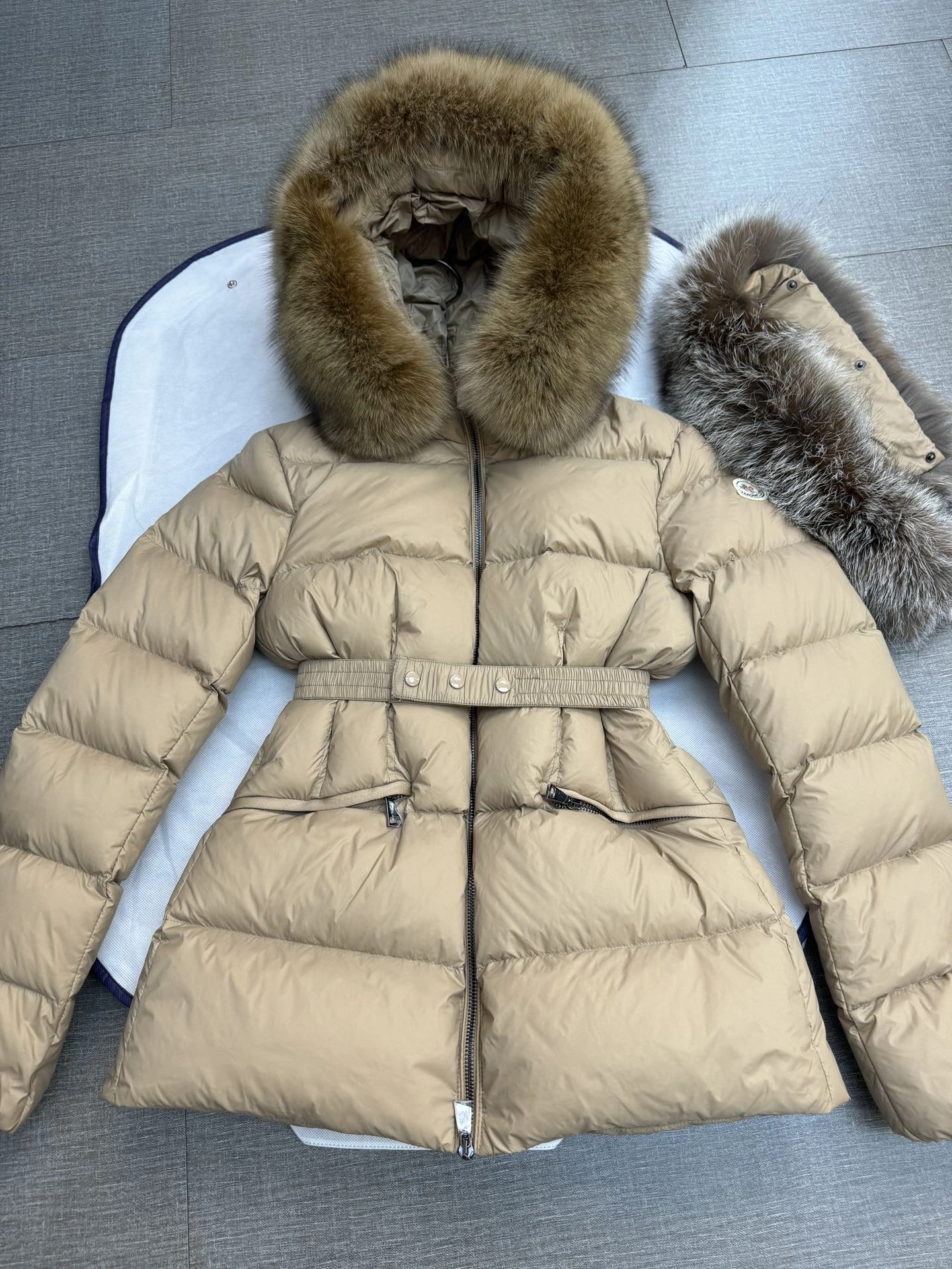 MultiPurpose Moncler Down Jackets 146065