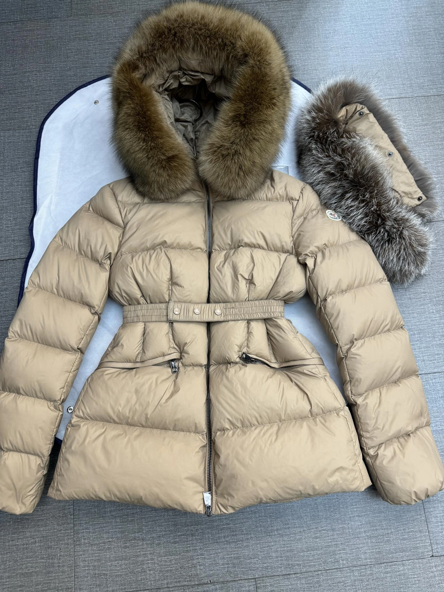 MultiPurpose Moncler Down Jackets 146065