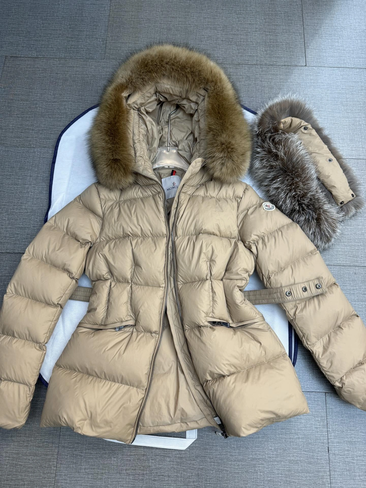 MultiPurpose Moncler Down Jackets 146065