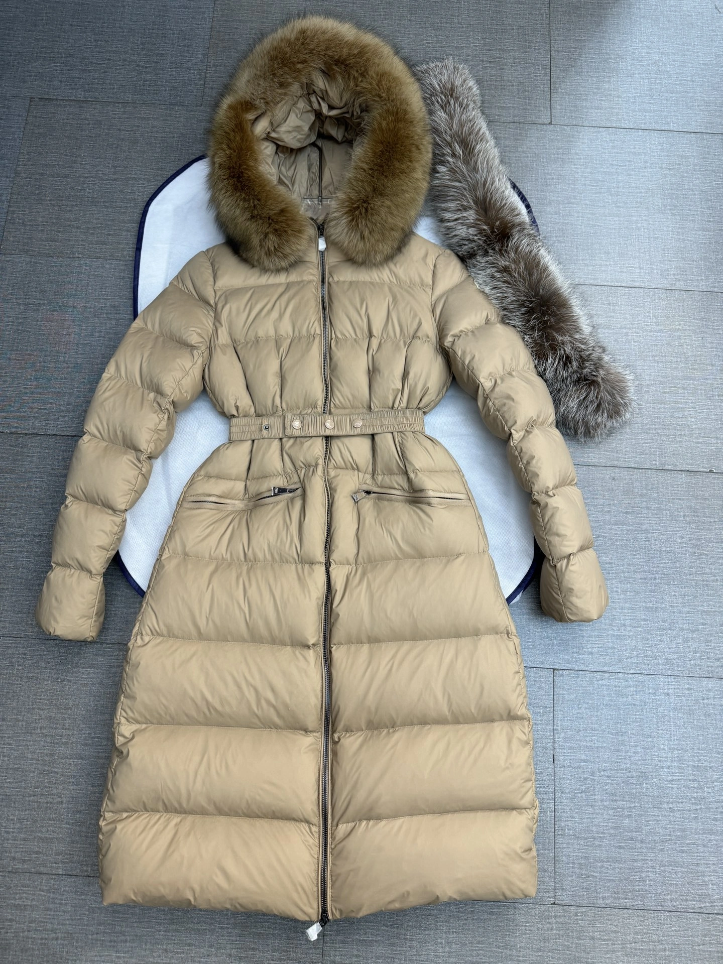 MultiPurpose Moncler Down Jackets 146064