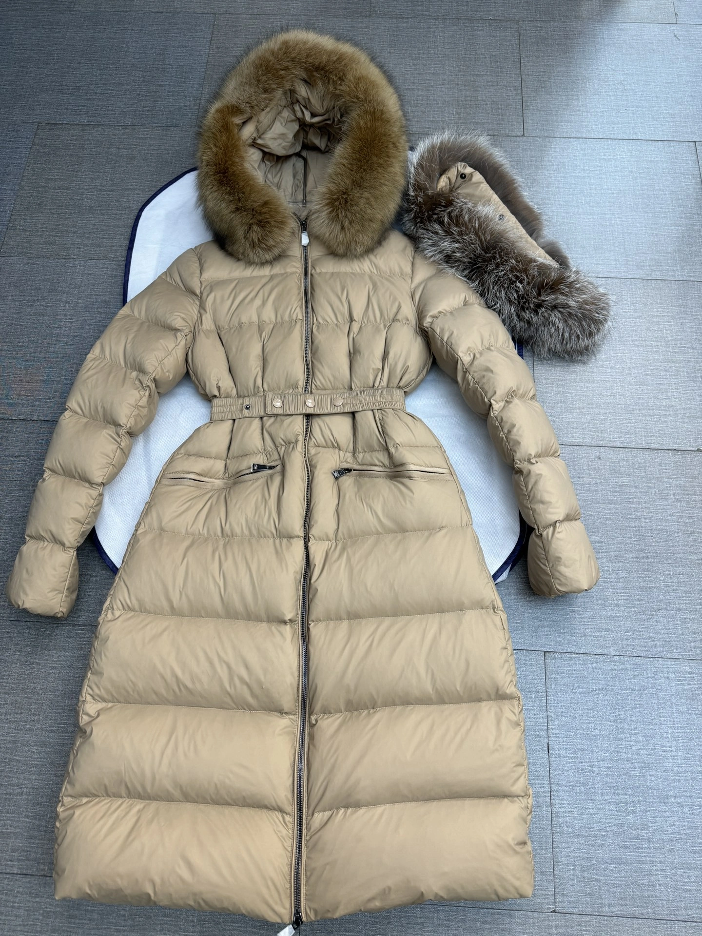 MultiPurpose Moncler Down Jackets 146064
