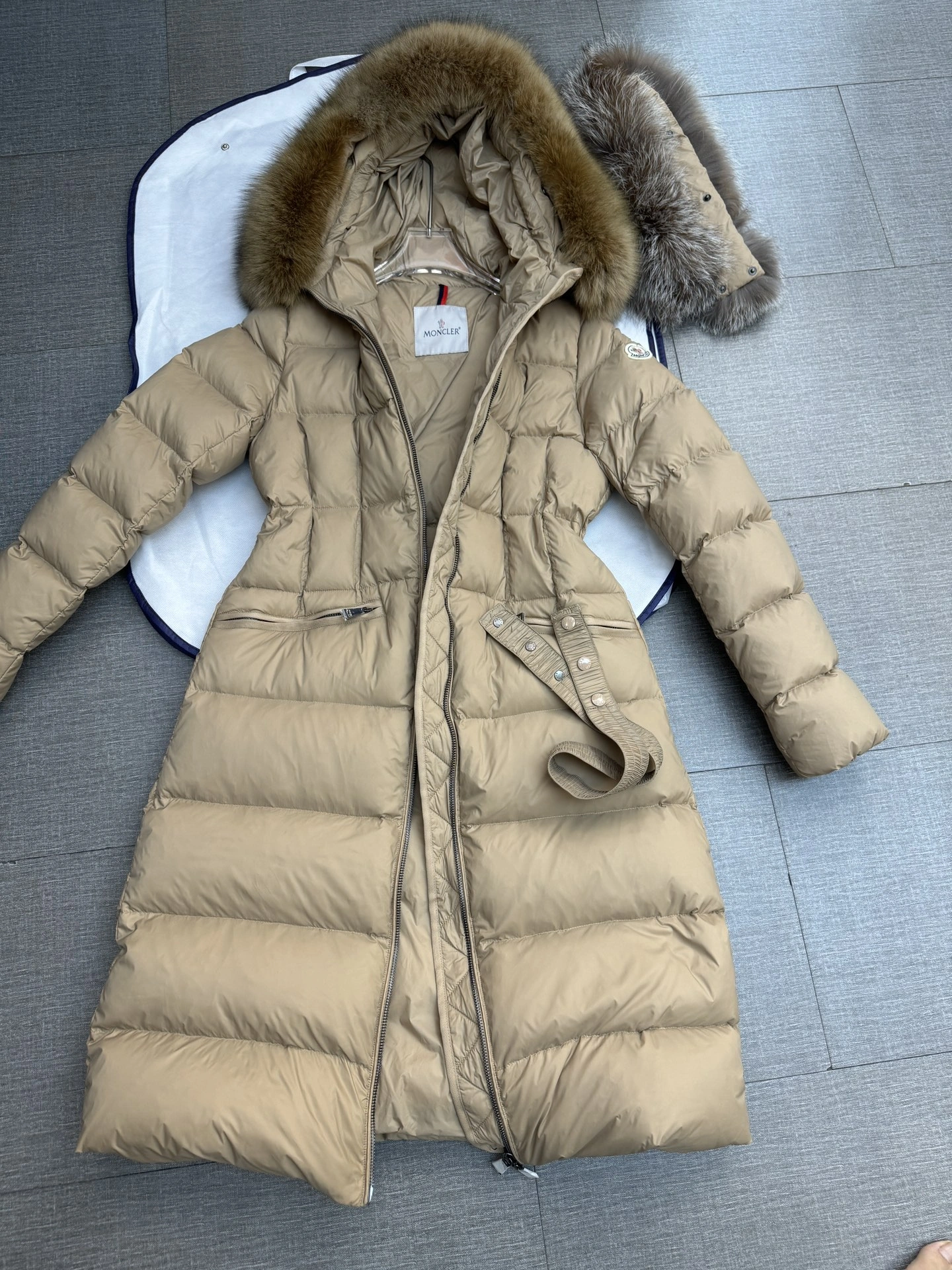 MultiPurpose Moncler Down Jackets 146064