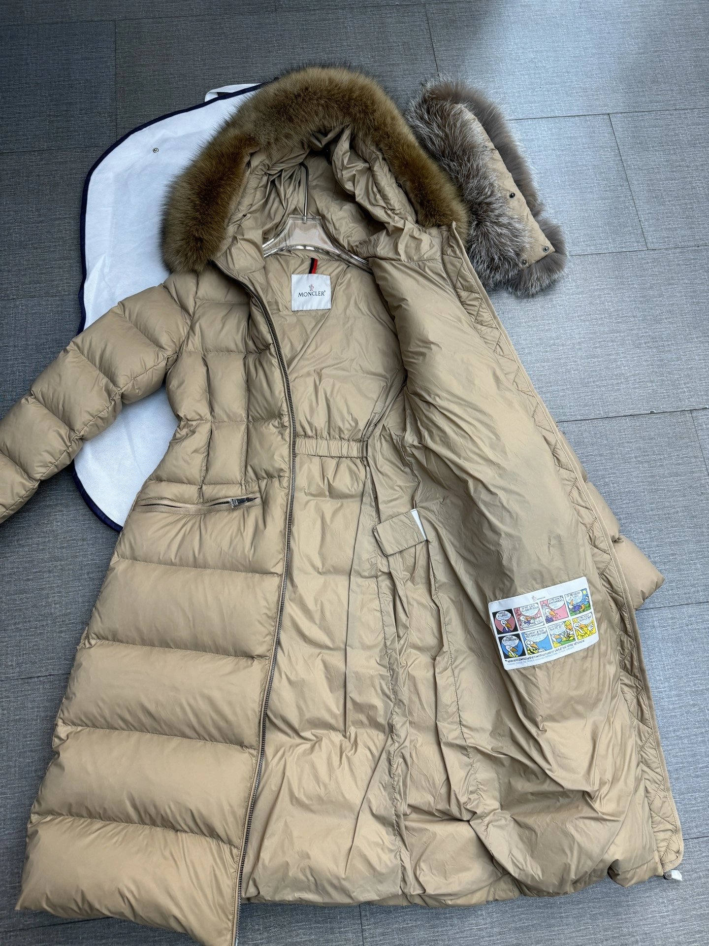 MultiPurpose Moncler Down Jackets 146064