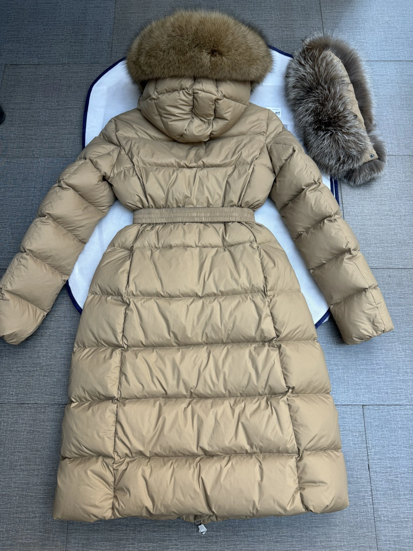 MultiPurpose Moncler Down Jackets 146064