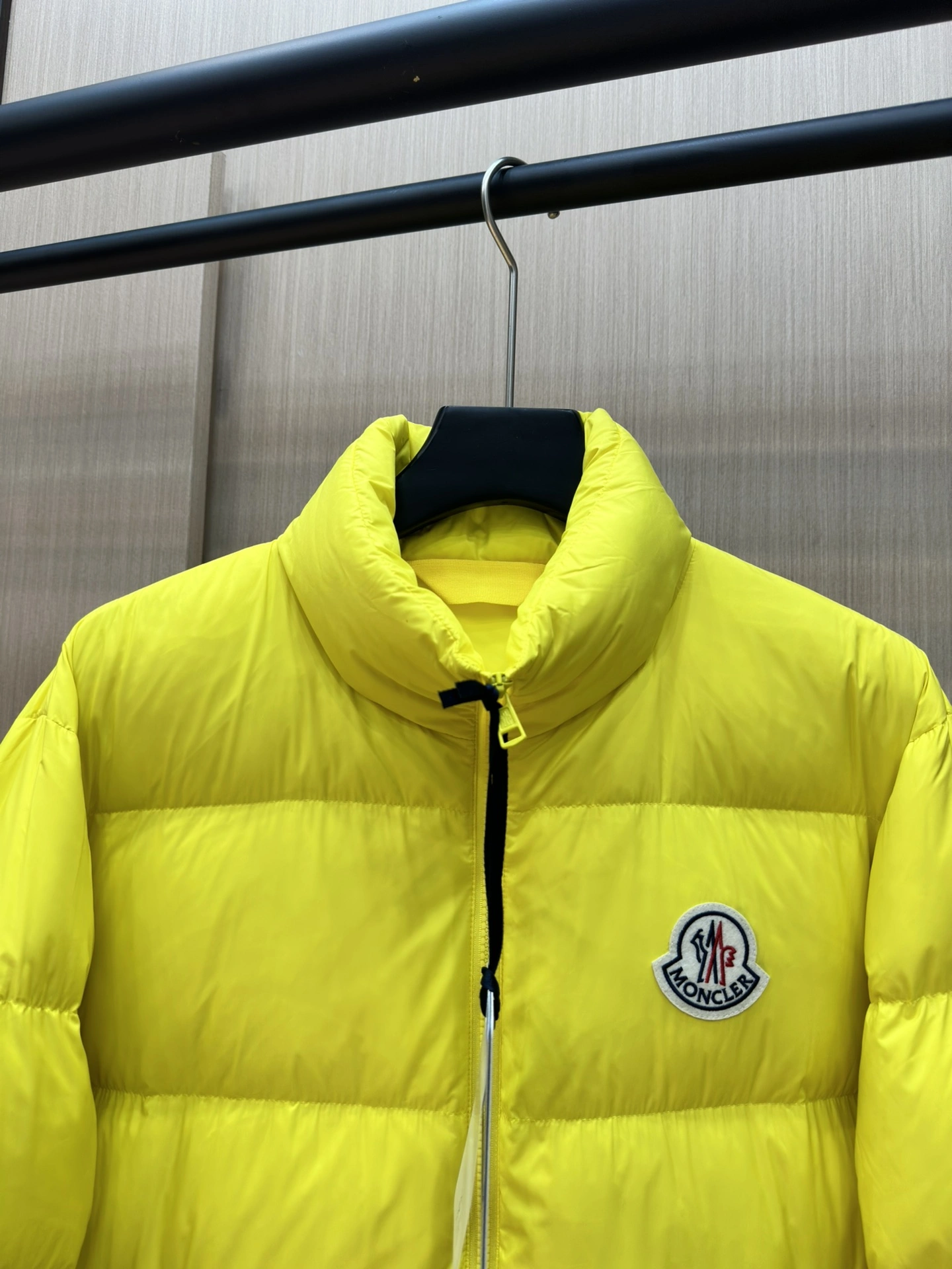Tailored Moncler Down Jackets 146081