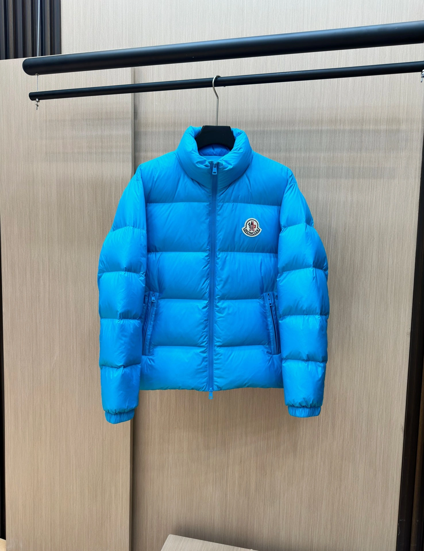 Moncler Down Jackets Durable 146061