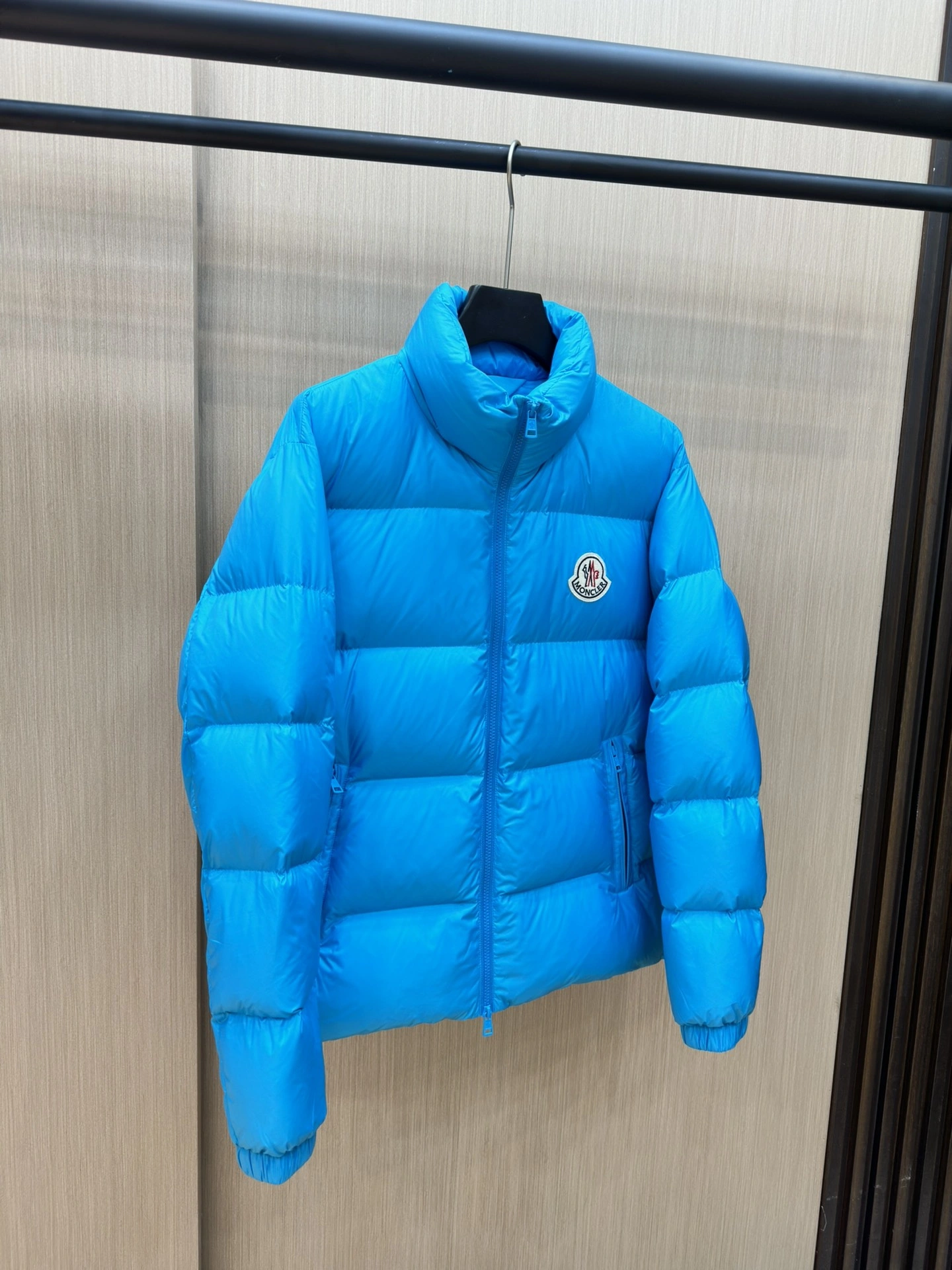 Moncler Down Jackets Durable 146061